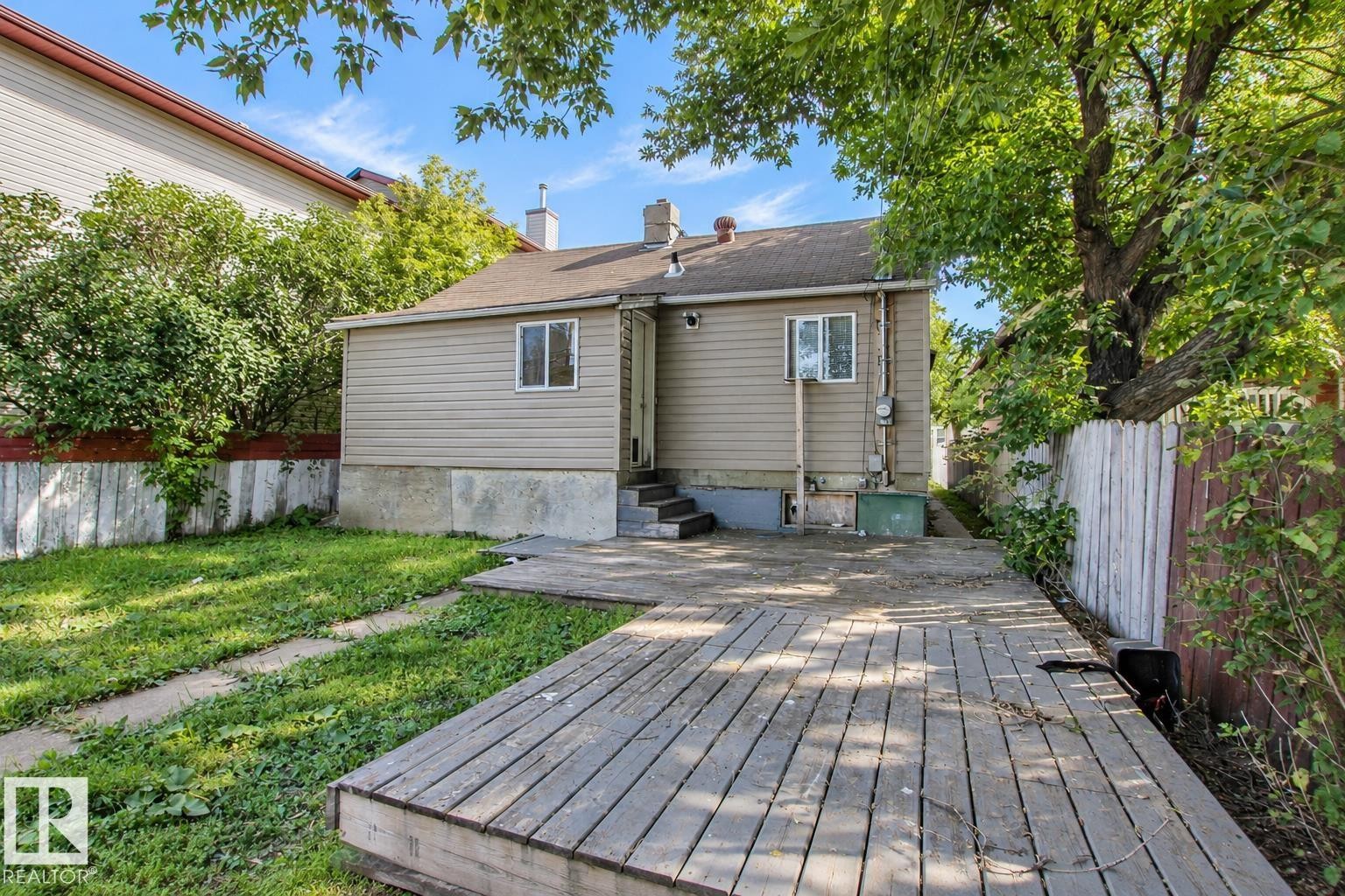 11524 81 Street Nw, Edmonton, AB