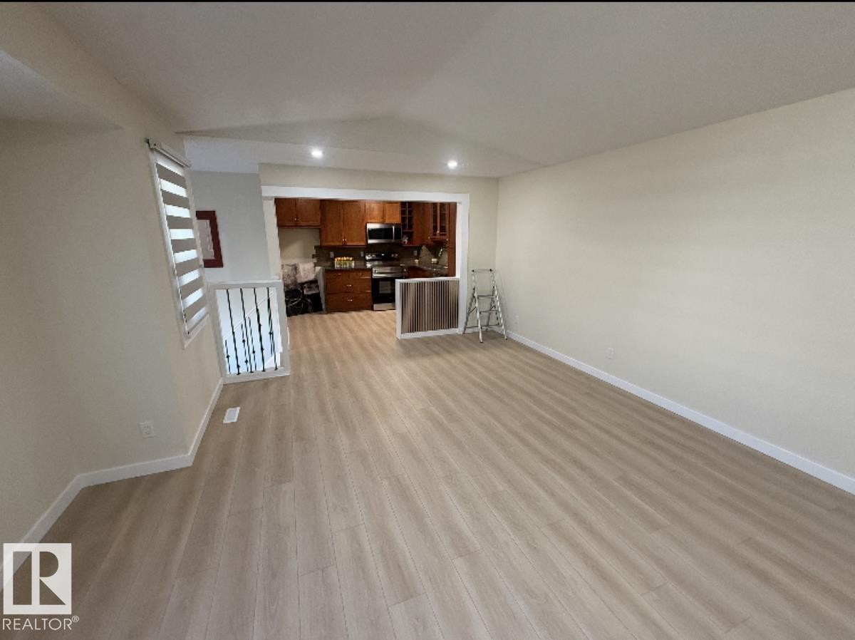 633 Willow Court Nw, Edmonton, AB