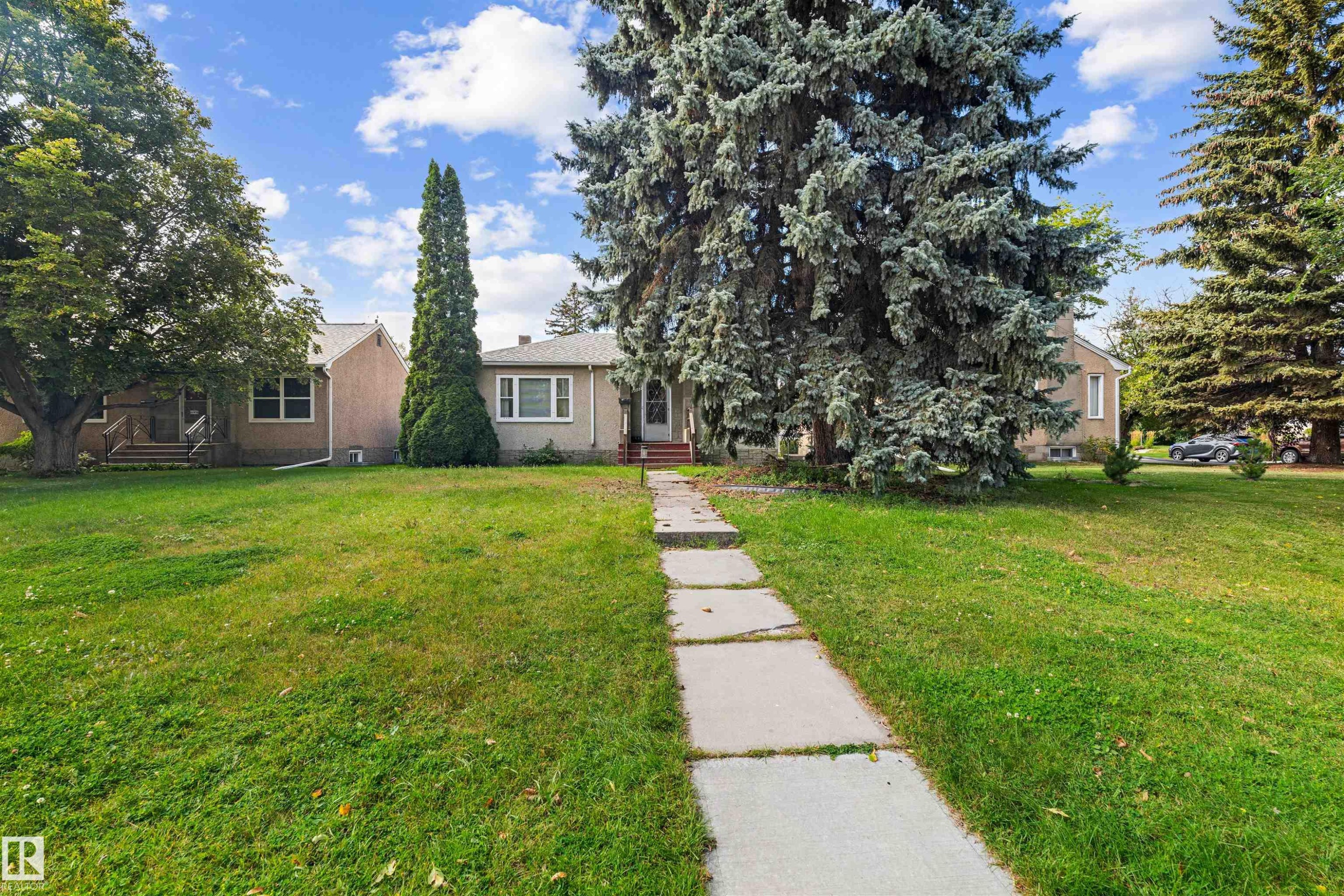 10982 117 Street Nw, Edmonton, AB