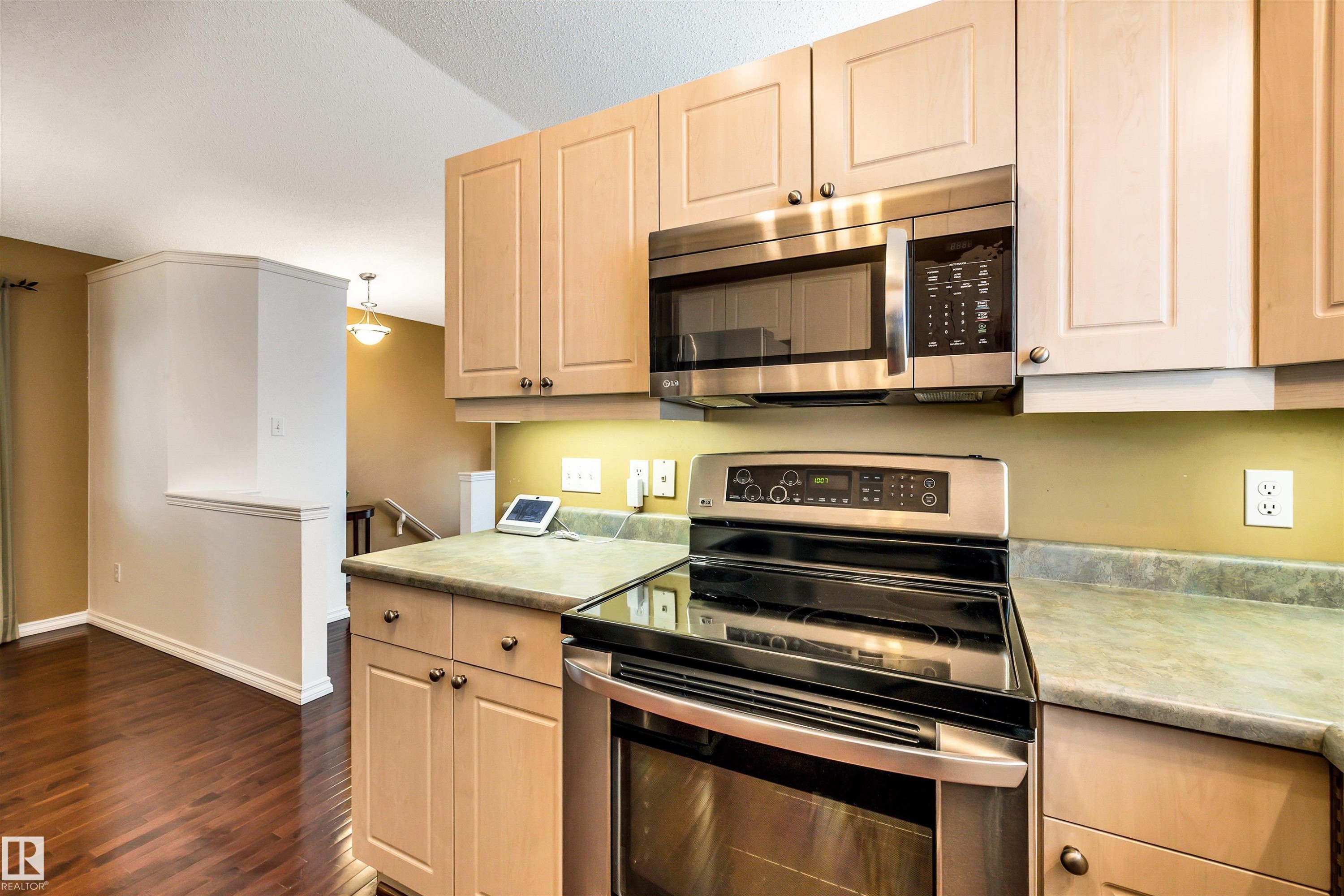 4435 152 Avenue Nw, Edmonton, AB