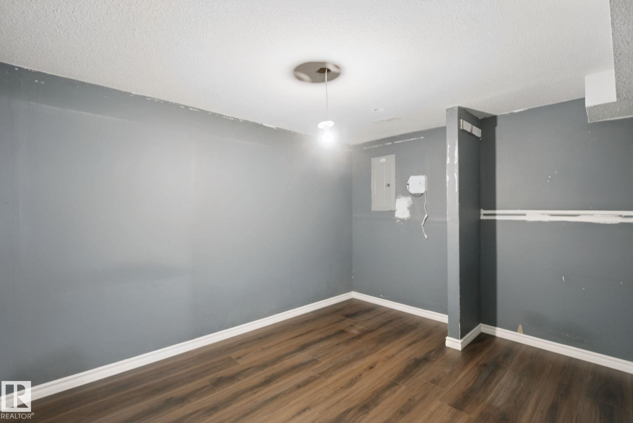 Additional content - 2117 36 Avenue Nw, Edmonton, AB