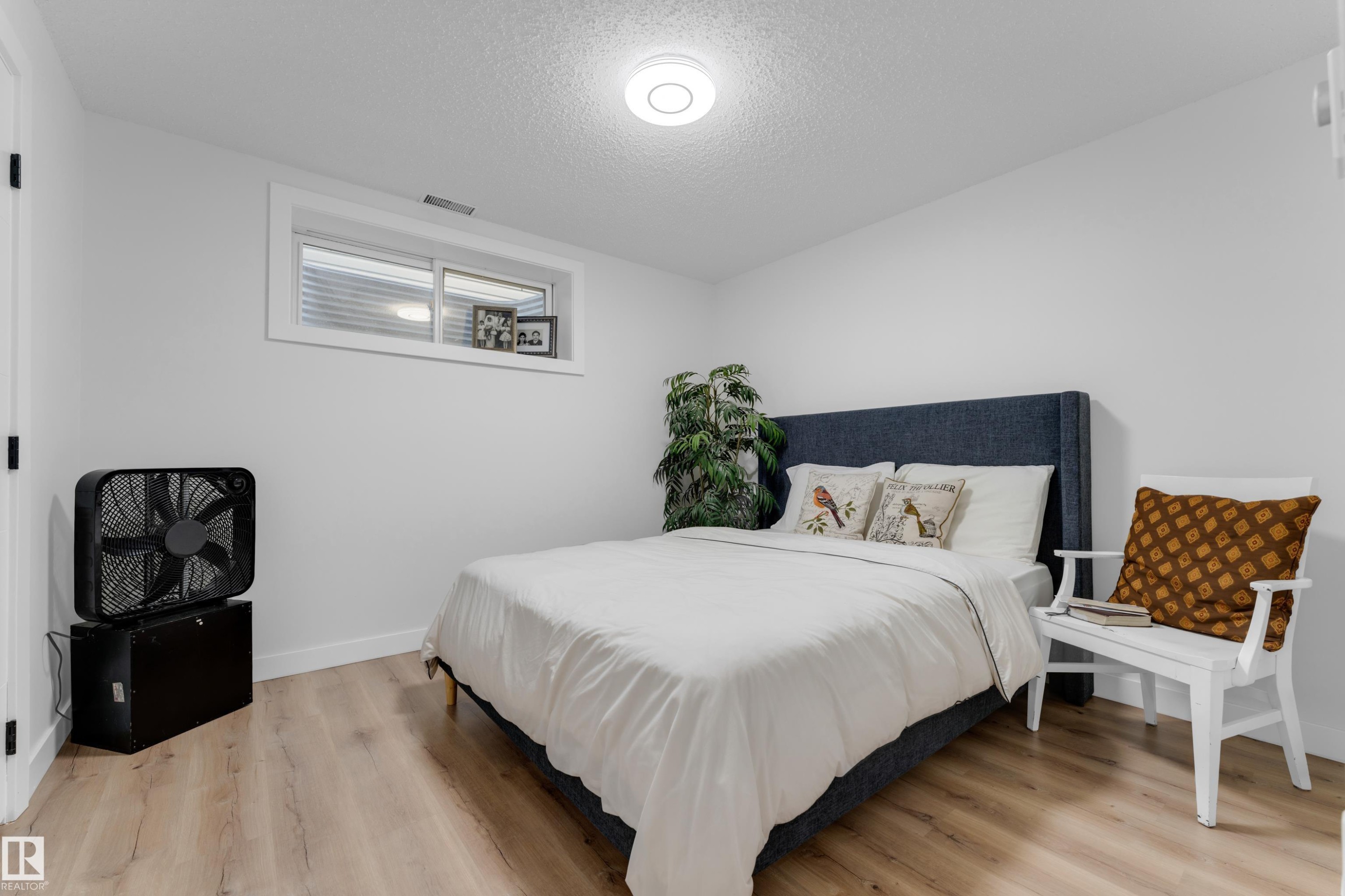 3135 24 Avenue Nw, Edmonton, AB