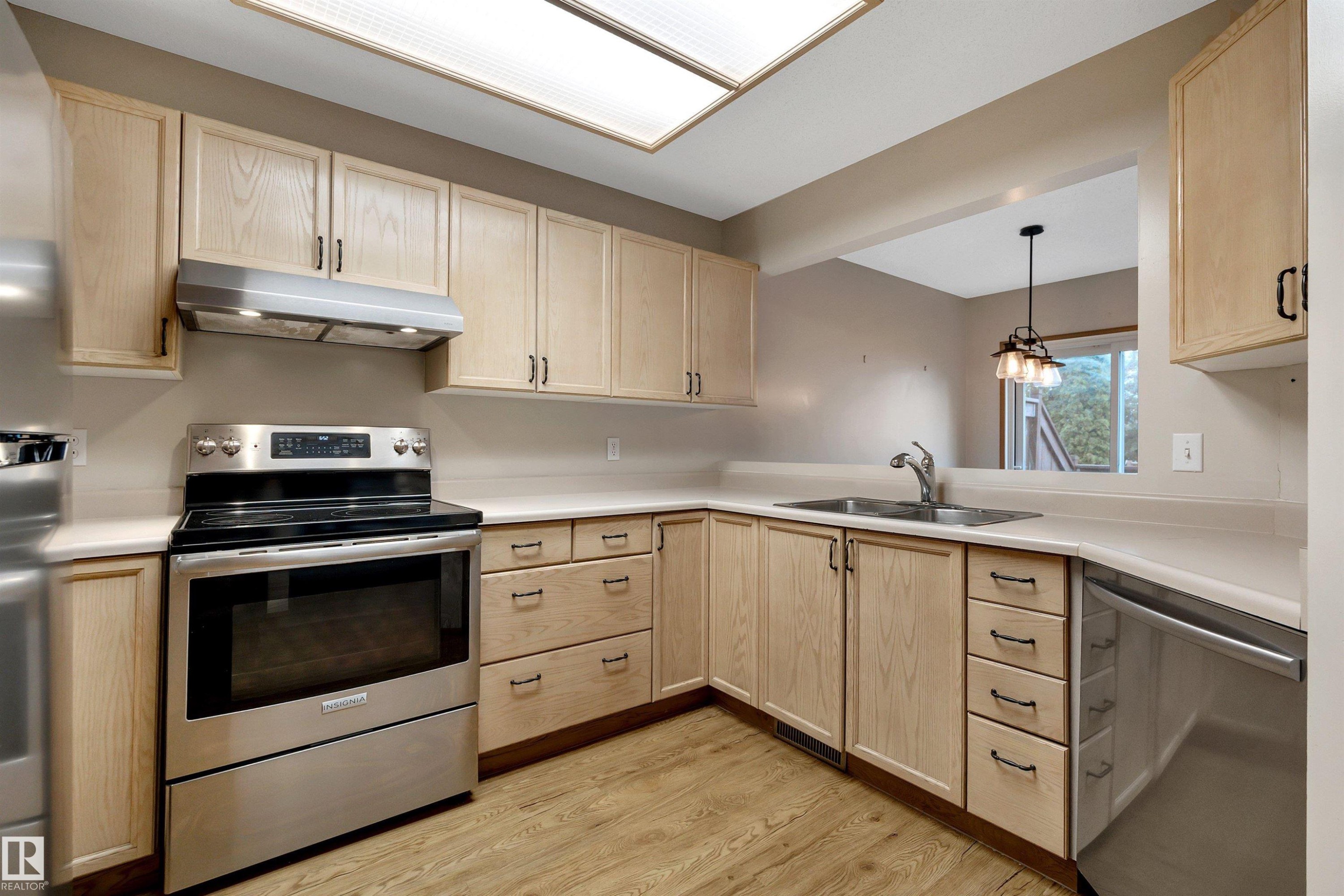 7557 188 Street Nw, Edmonton, AB
