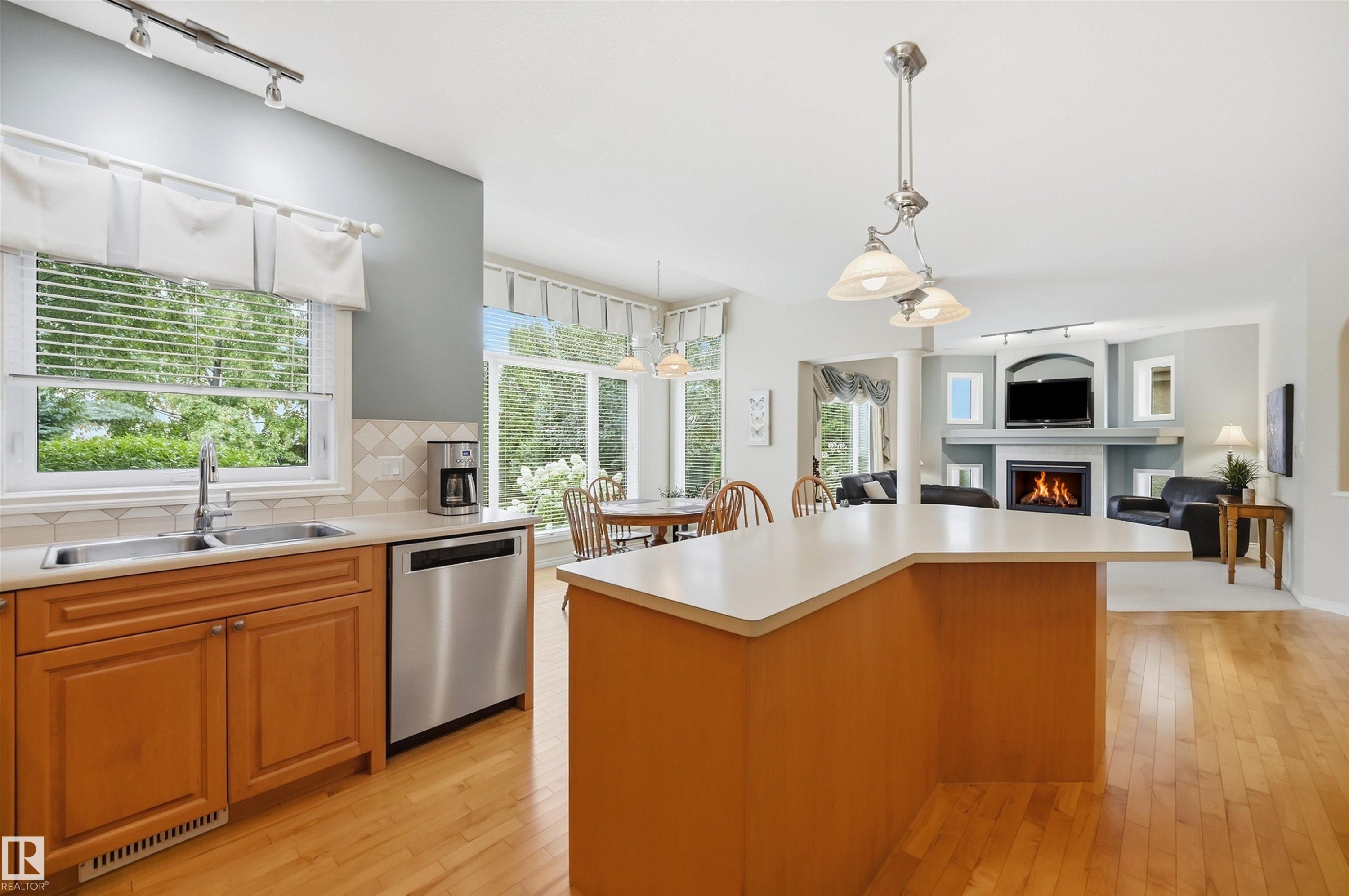 1406 Thorogood Lane Nw, Edmonton, AB