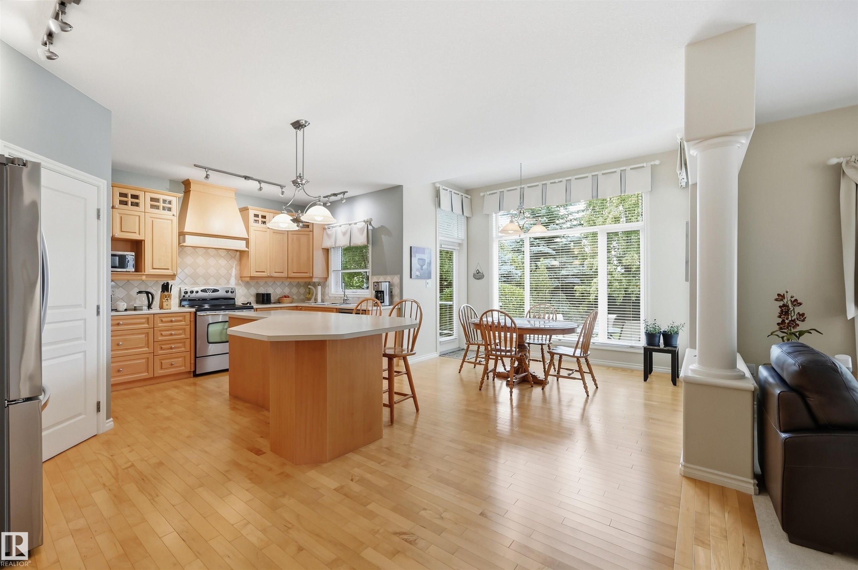 1406 Thorogood Lane Nw, Edmonton, AB