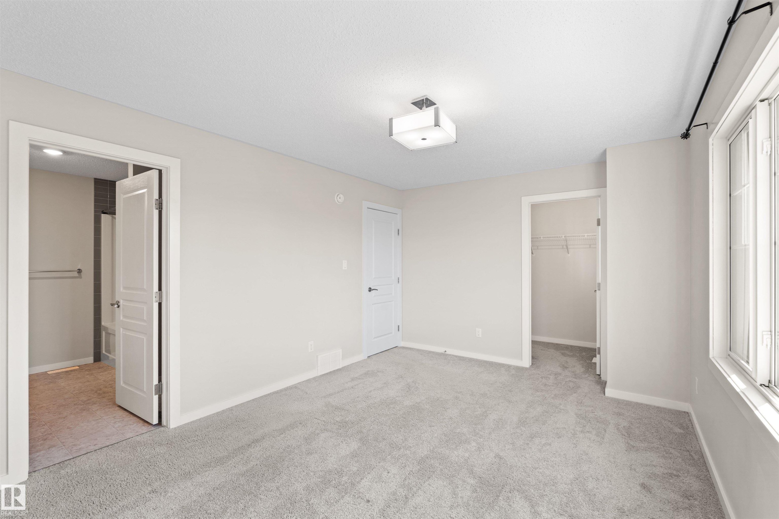 16040 11 Avenue Sw, Edmonton, AB