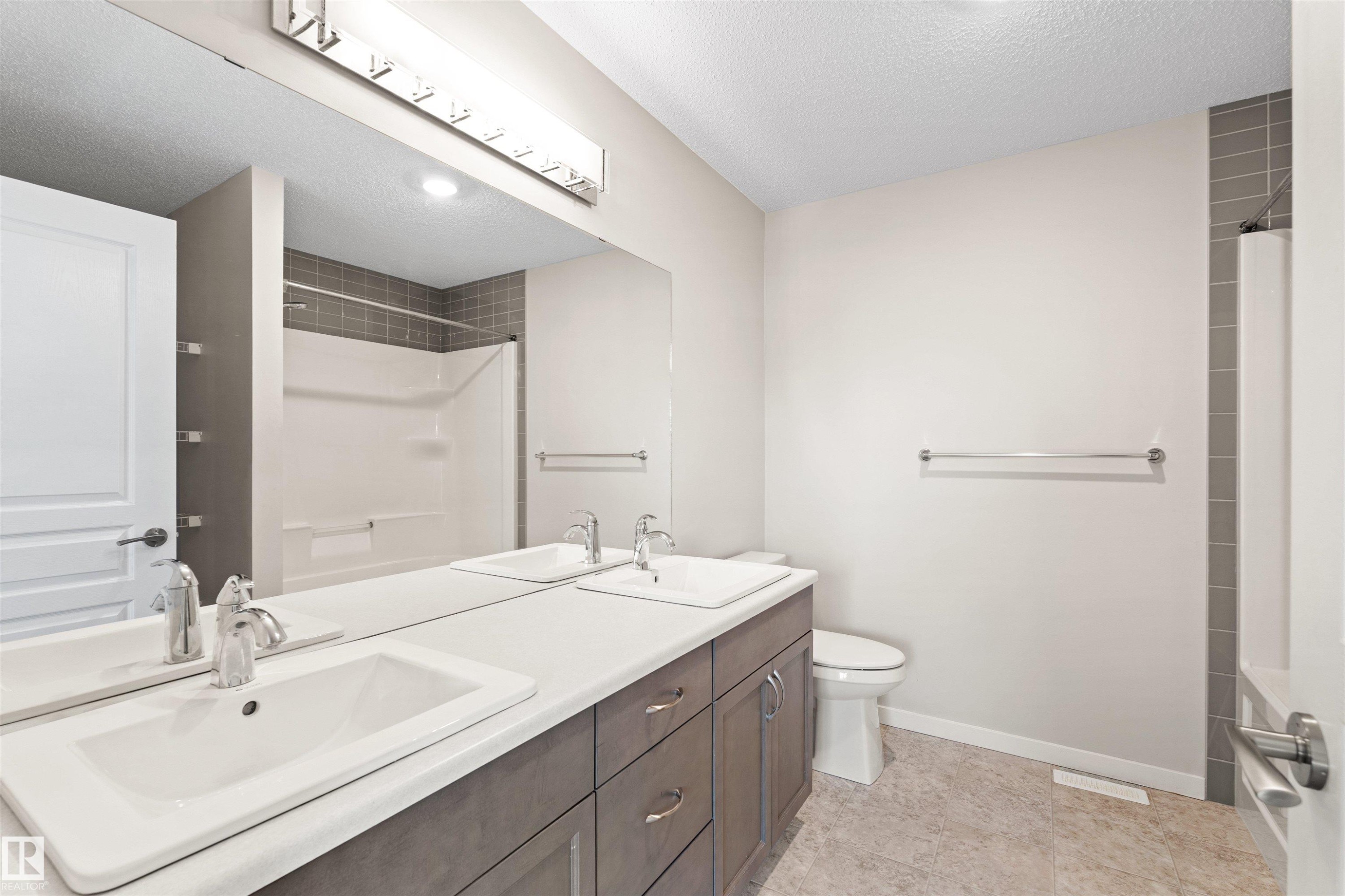 16040 11 Avenue Sw, Edmonton, AB