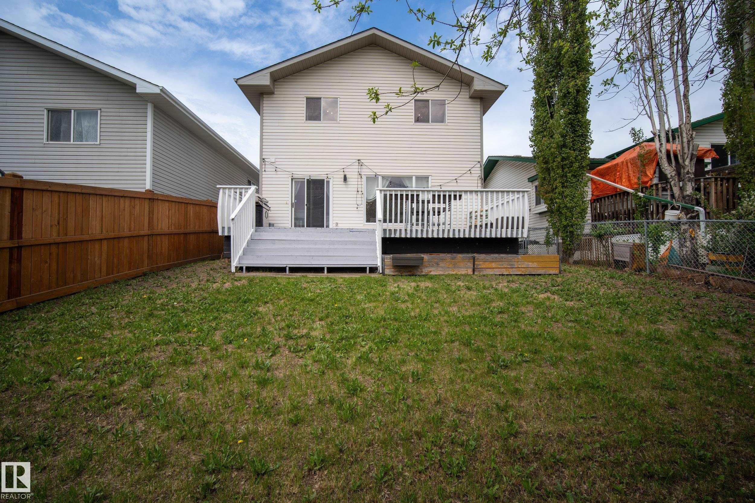 11827 8 Avenue Nw, Edmonton, AB