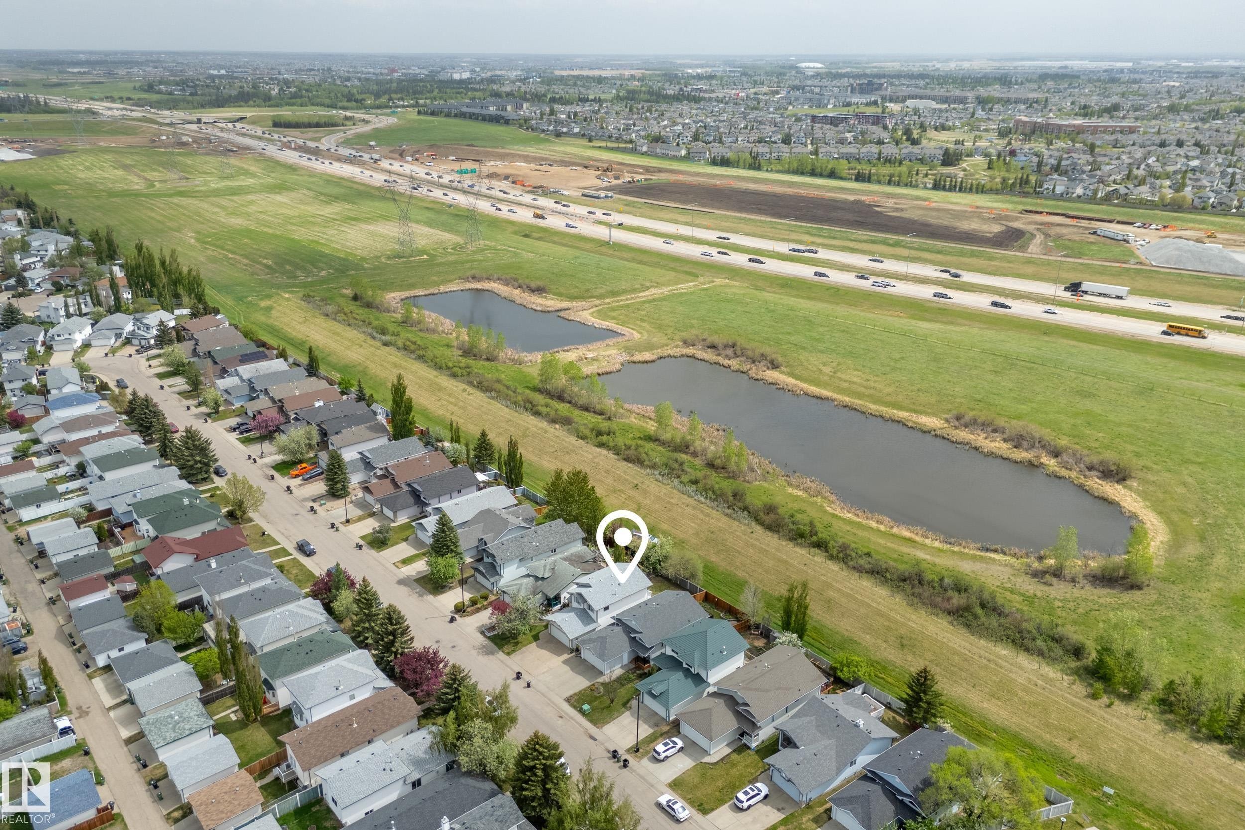 11827 8 Avenue Nw, Edmonton, AB