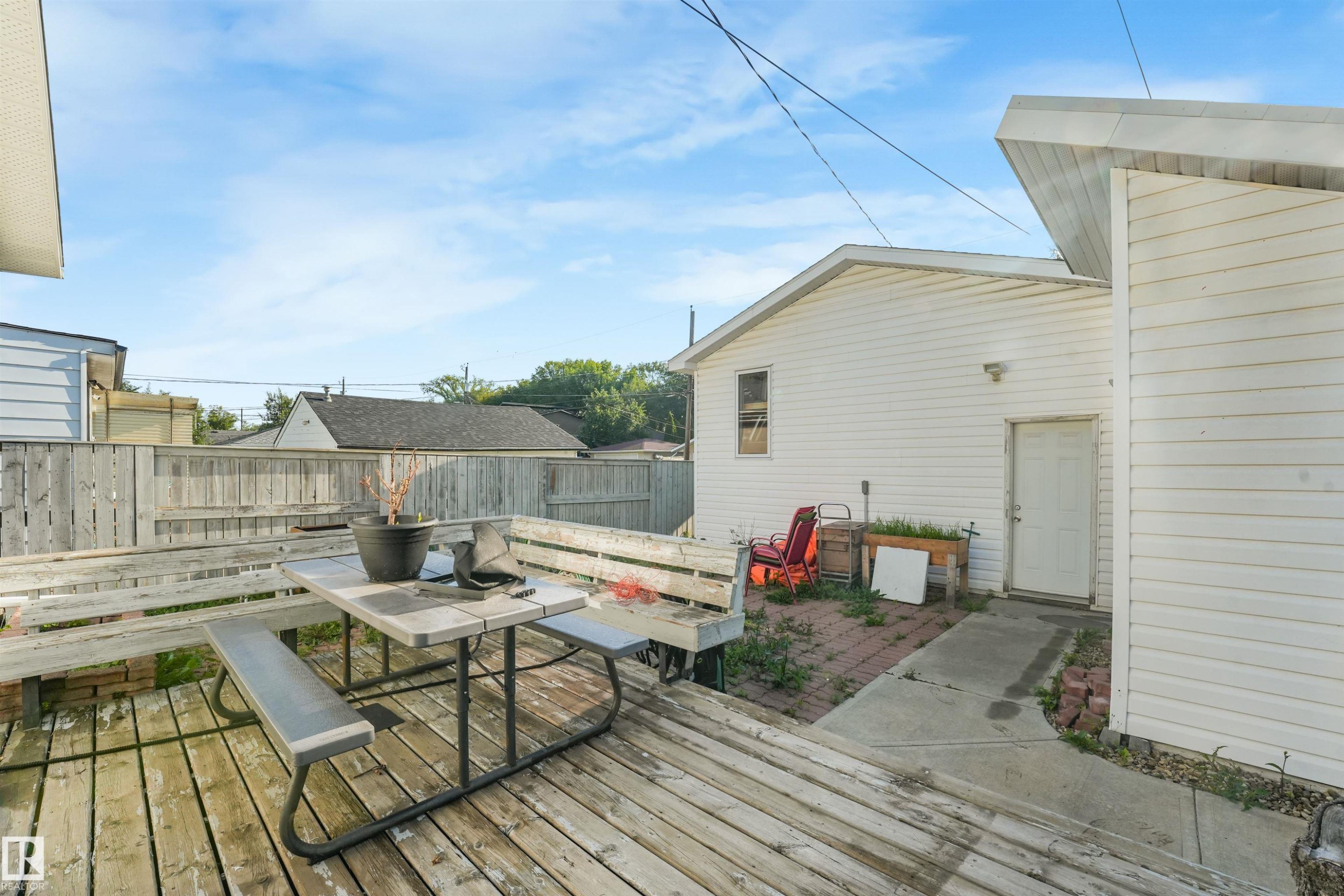 12209 94 Street Nw, Edmonton, AB
