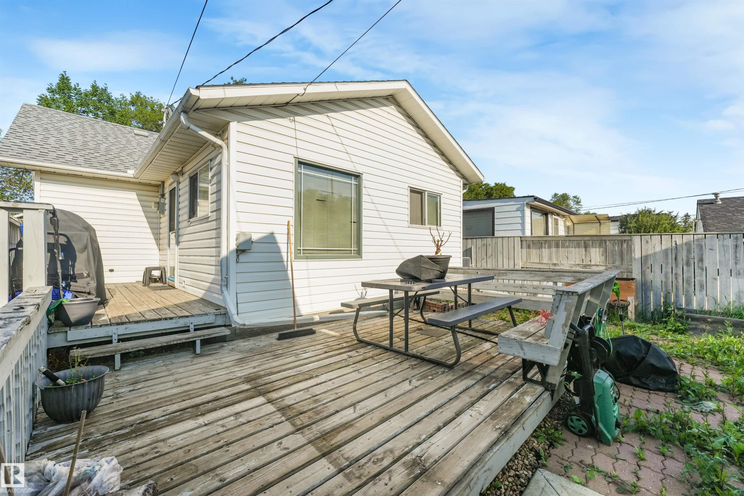 12209 94 Street Nw, Edmonton, AB