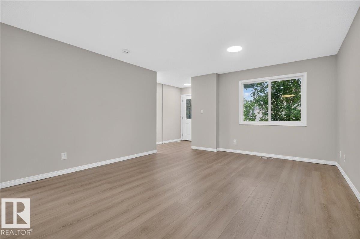 11413 96 Street Nw, Edmonton, AB