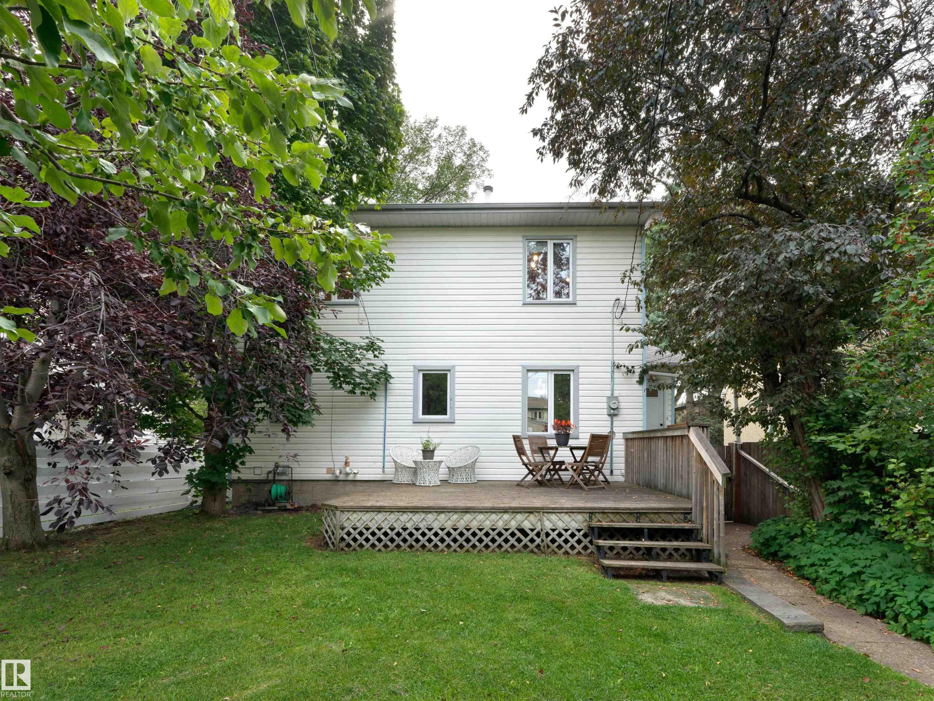 10968 75 Avenue Nw, Edmonton, AB