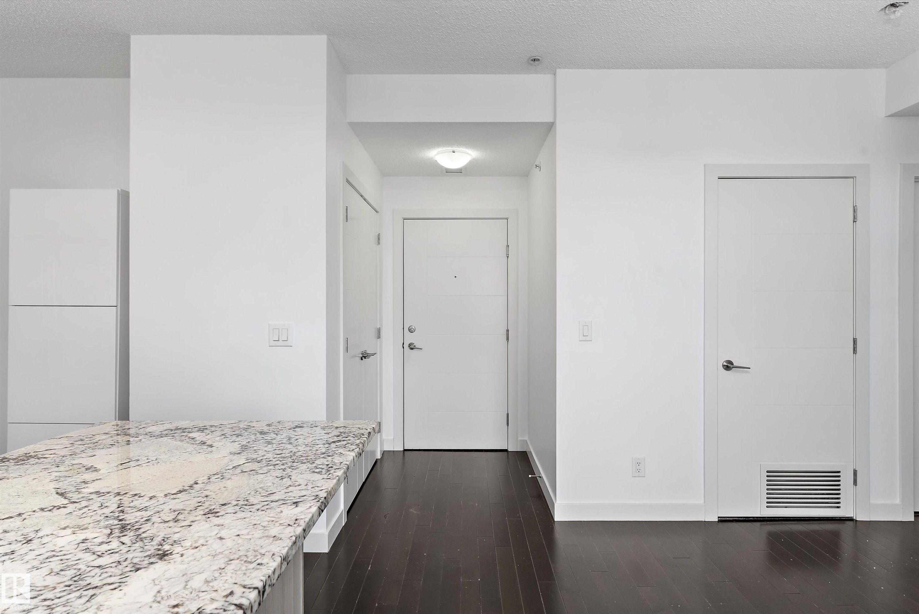 #109 10523 123 St Nw, Edmonton, AB - Outdoor With Exterior