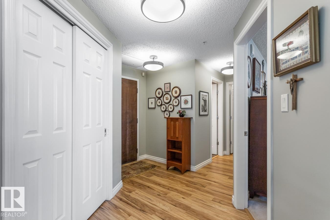 #1103 9020 Jasper Av Nw, Edmonton, AB - Indoor Photo Showing Other Room