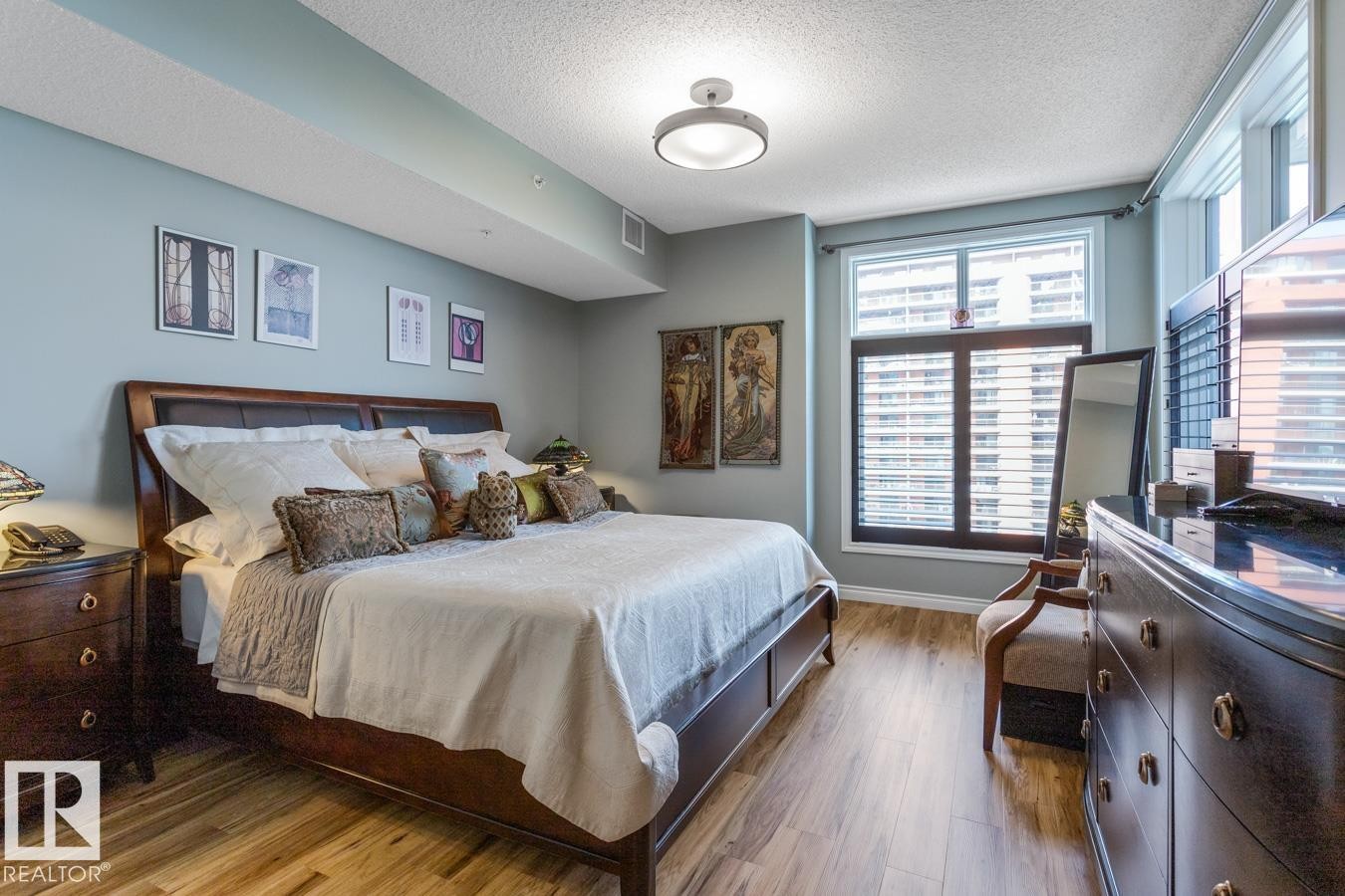 #1103 9020 Jasper Av Nw, Edmonton, AB - Indoor Photo Showing Bedroom