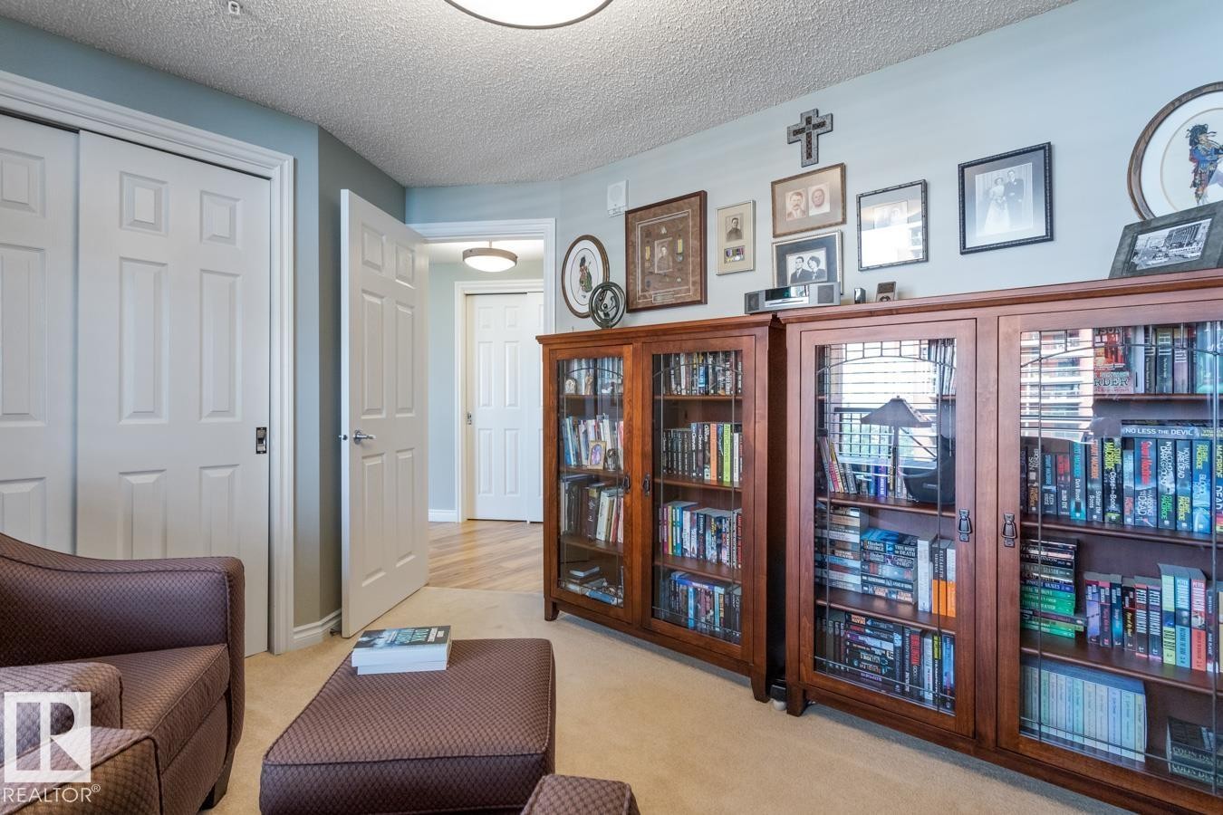 #1103 9020 Jasper Av Nw, Edmonton, AB - Indoor Photo Showing Other Room