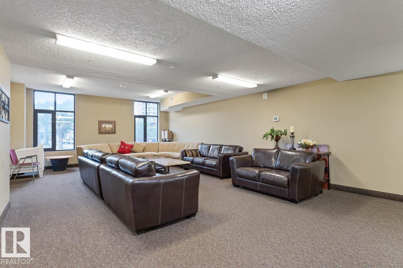 #1103 9020 Jasper Av Nw, Edmonton, AB - Indoor