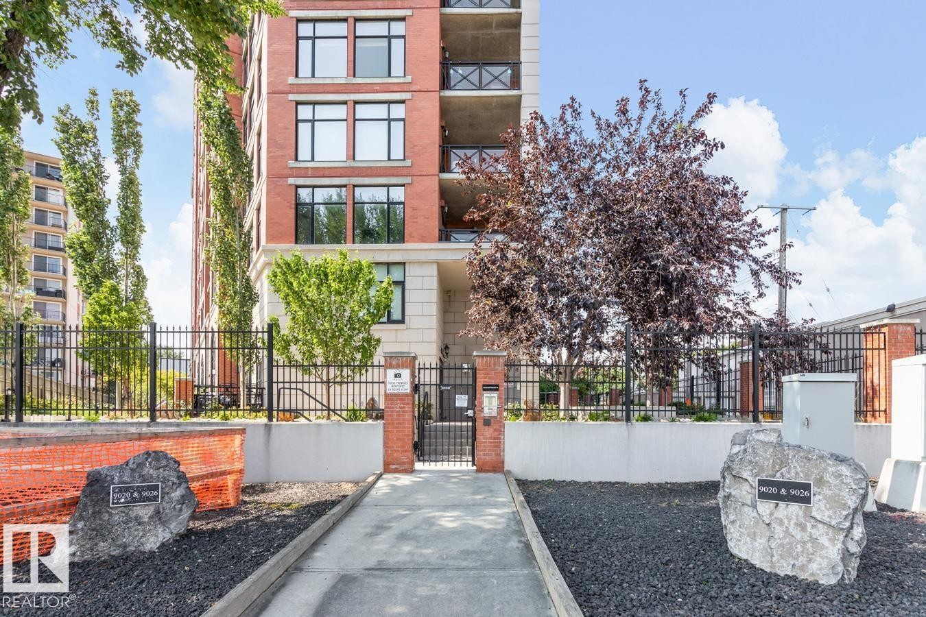 #1103 9020 Jasper Av Nw, Edmonton, AB - Outdoor