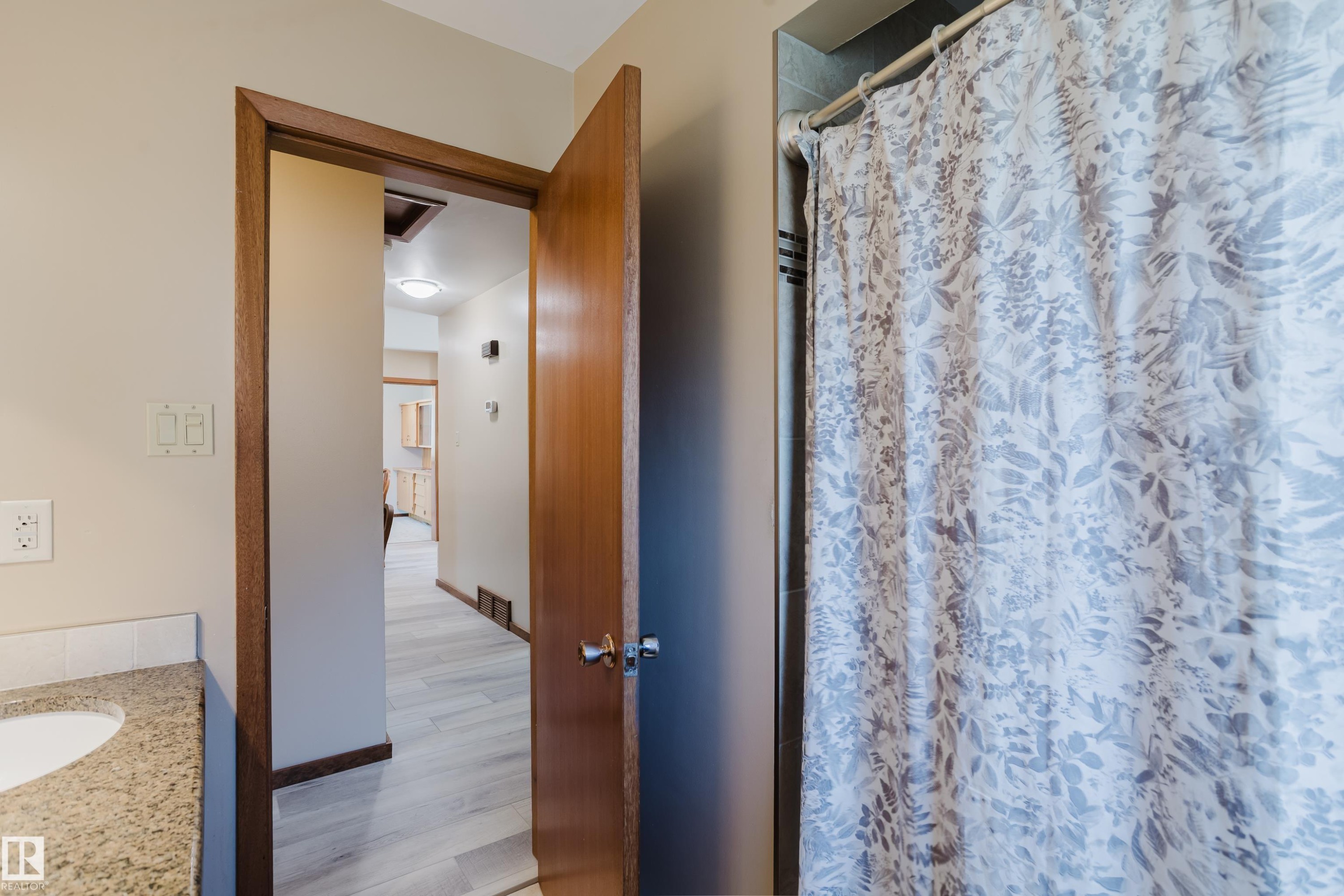 Additional content - 10924 35A Avenue Nw, Edmonton, AB