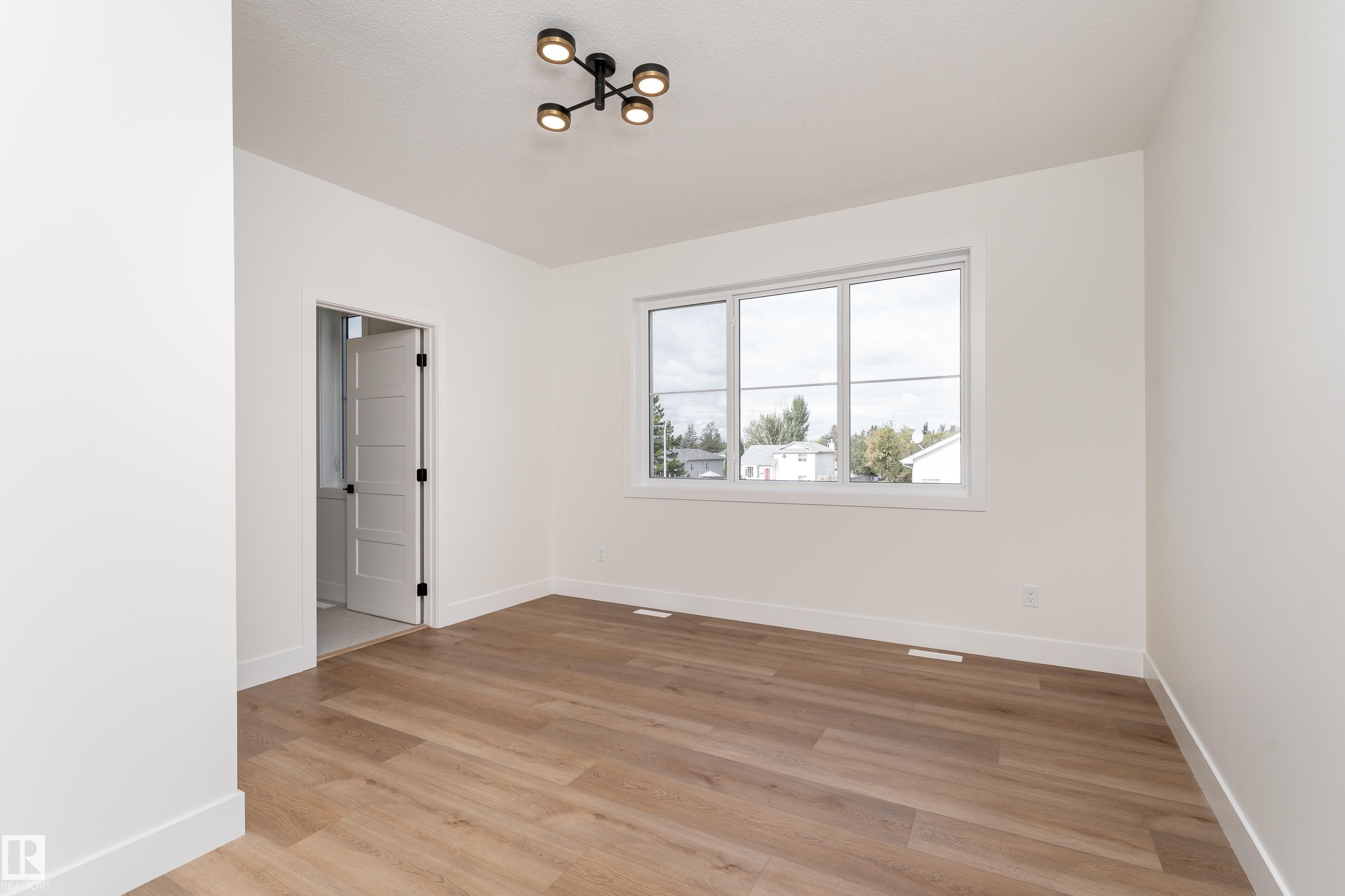 84 Maple Crescent, Gibbons, AB