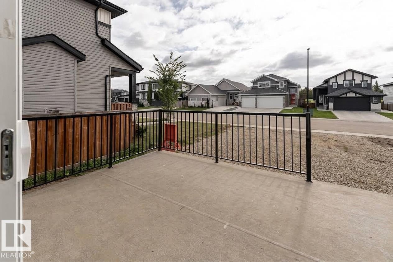 84 Maple Crescent, Gibbons, AB