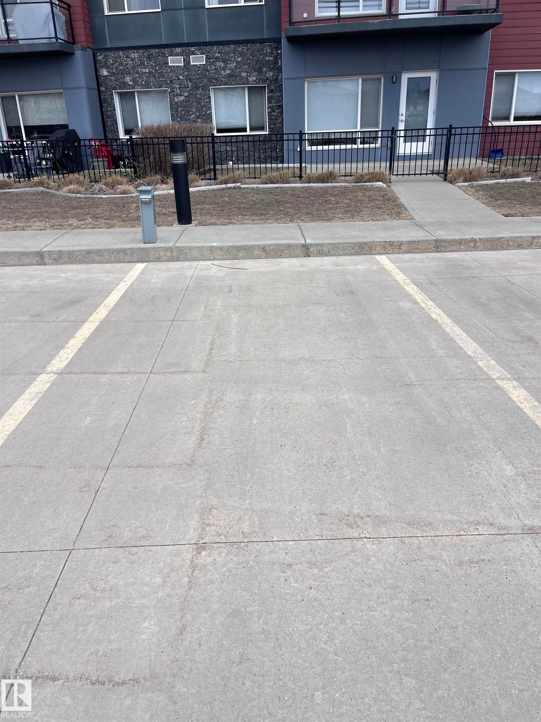 7508 Getty Gate Nw, Edmonton, AB