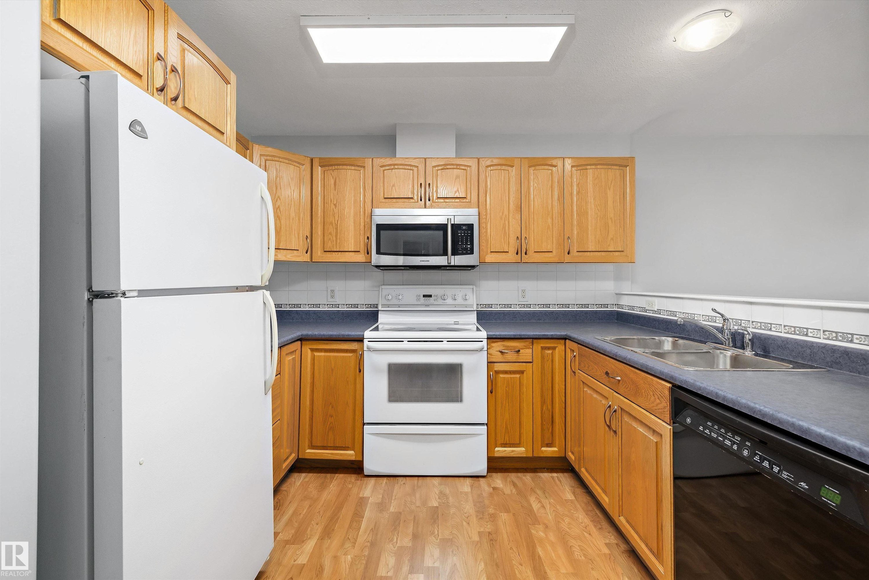 #401 237 Youville Dr E Nw, Edmonton, AB