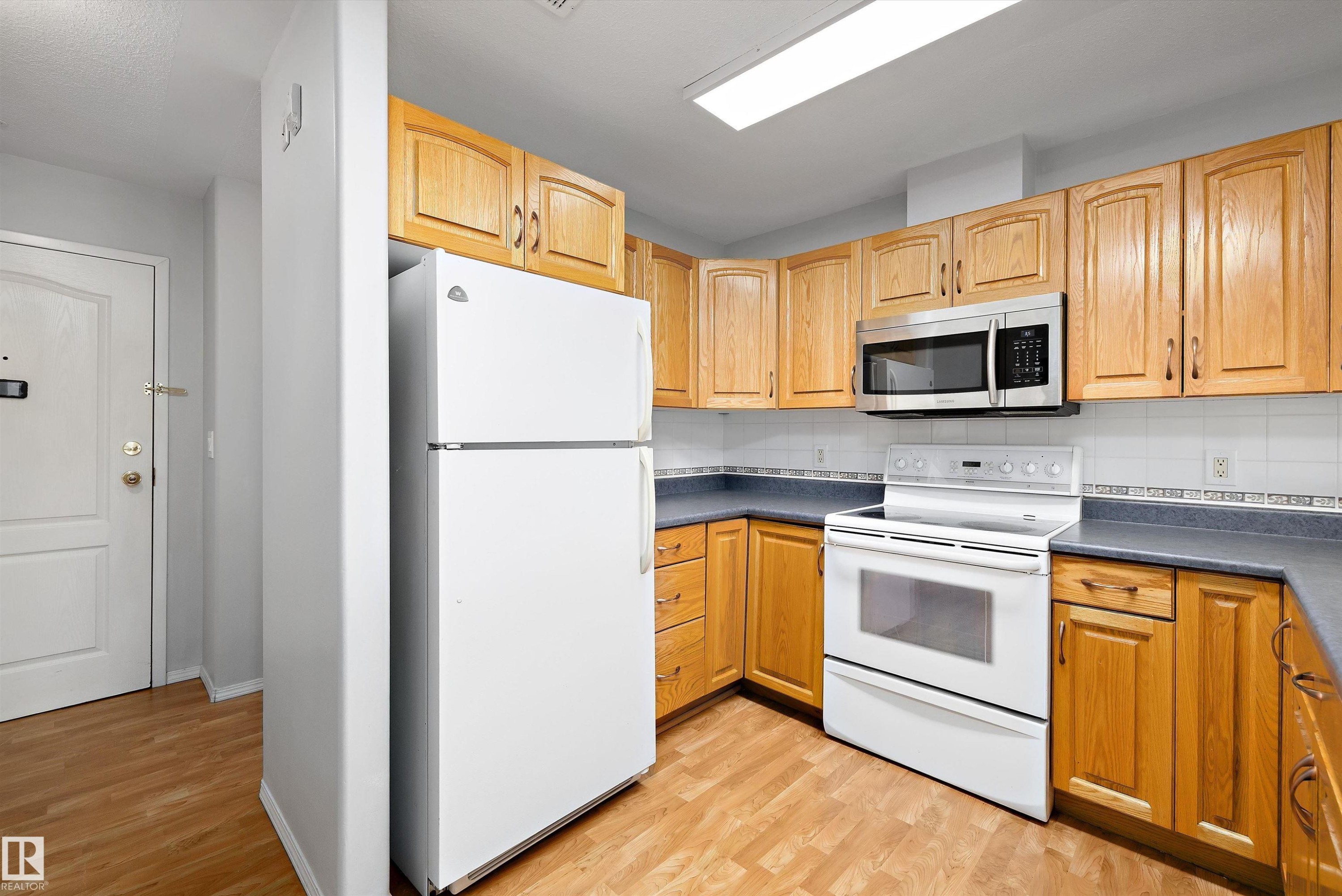#401 237 Youville Dr E Nw, Edmonton, AB