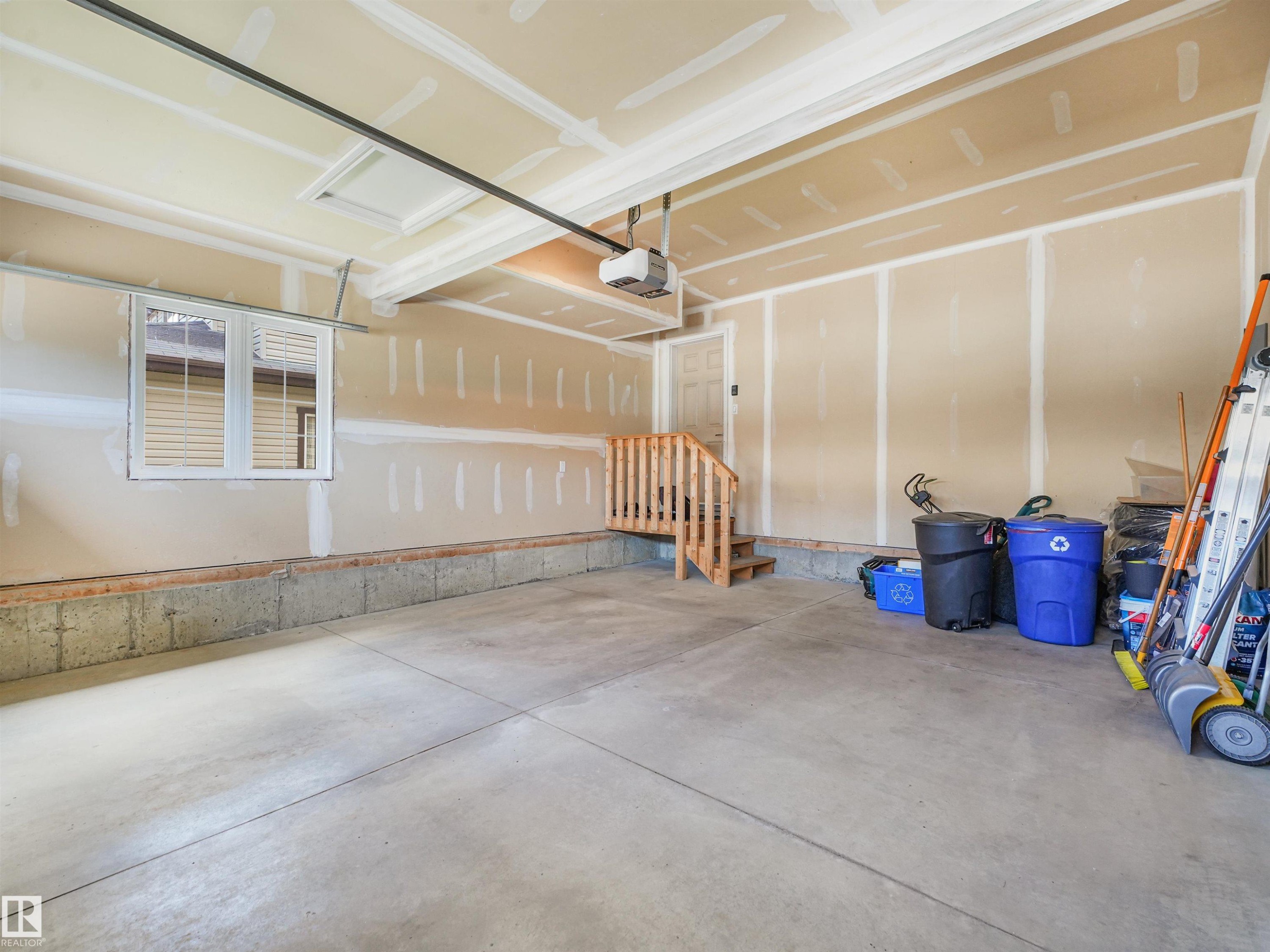 3897 Gallinger Loop Nw, Edmonton, AB