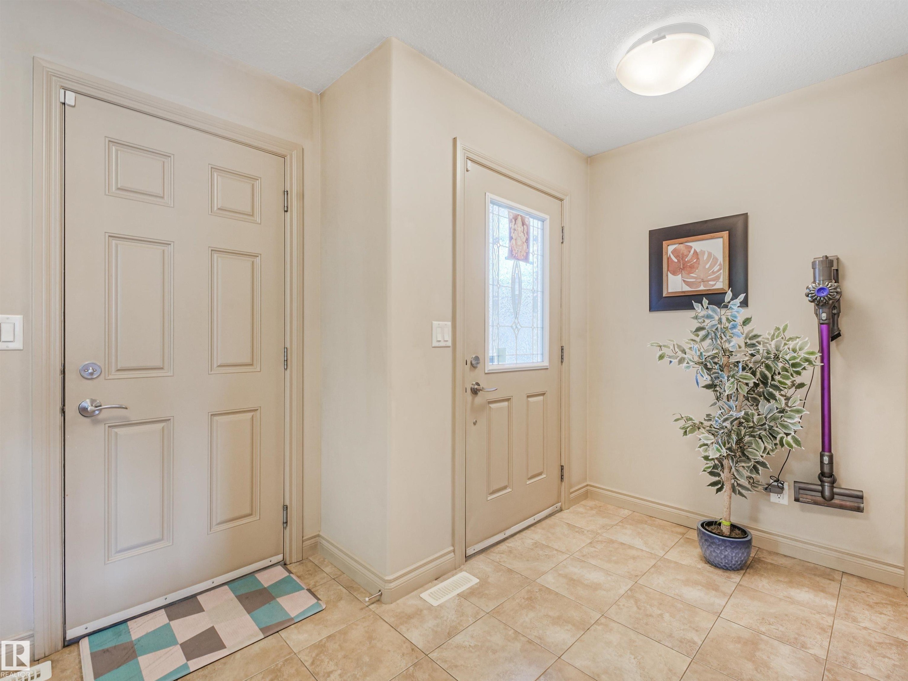 3897 Gallinger Loop Nw, Edmonton, AB