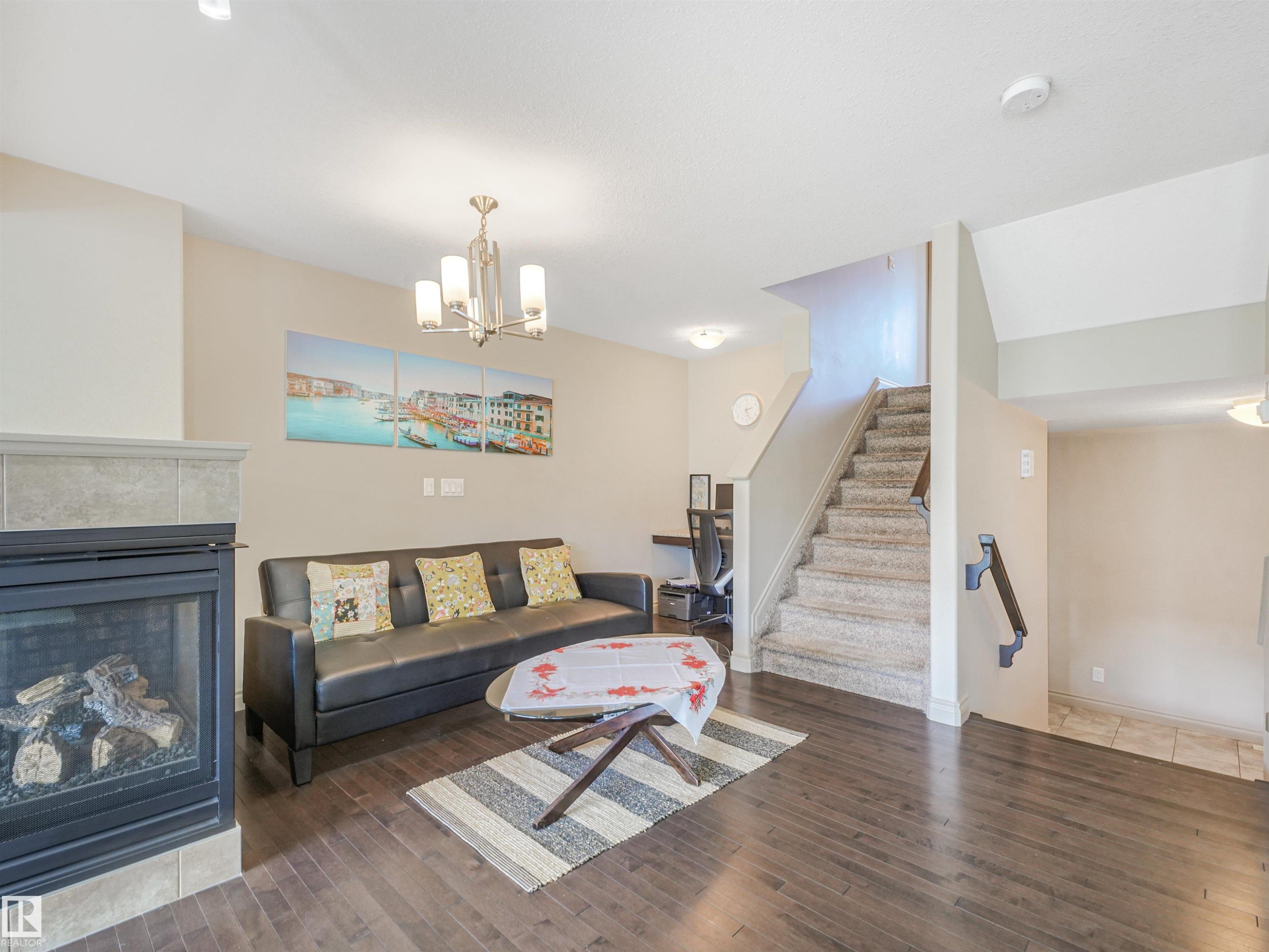 3897 Gallinger Loop Nw, Edmonton, AB