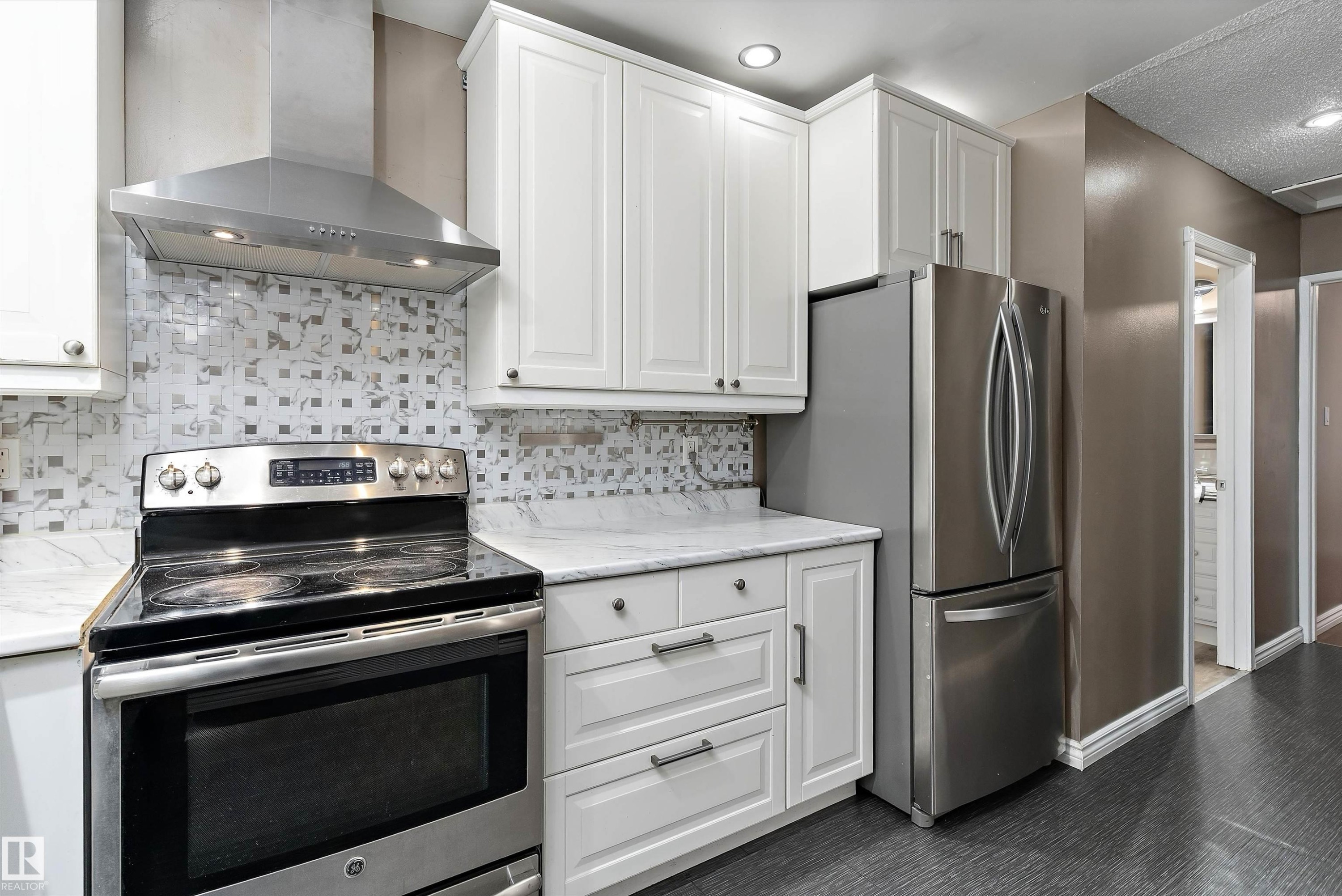 500 Willow Court Nw, Edmonton, AB
