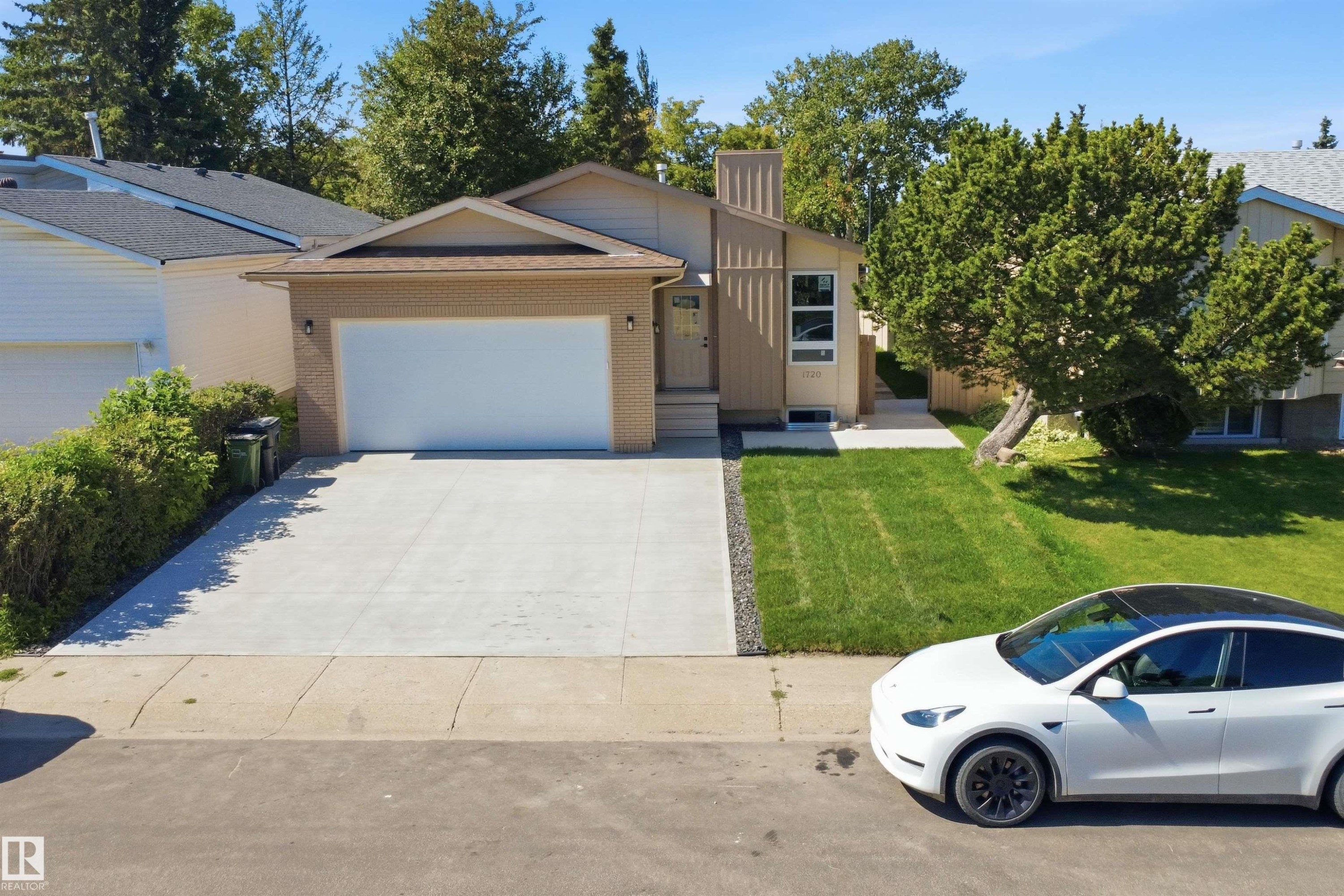 1720 49A Street Nw, Edmonton, AB