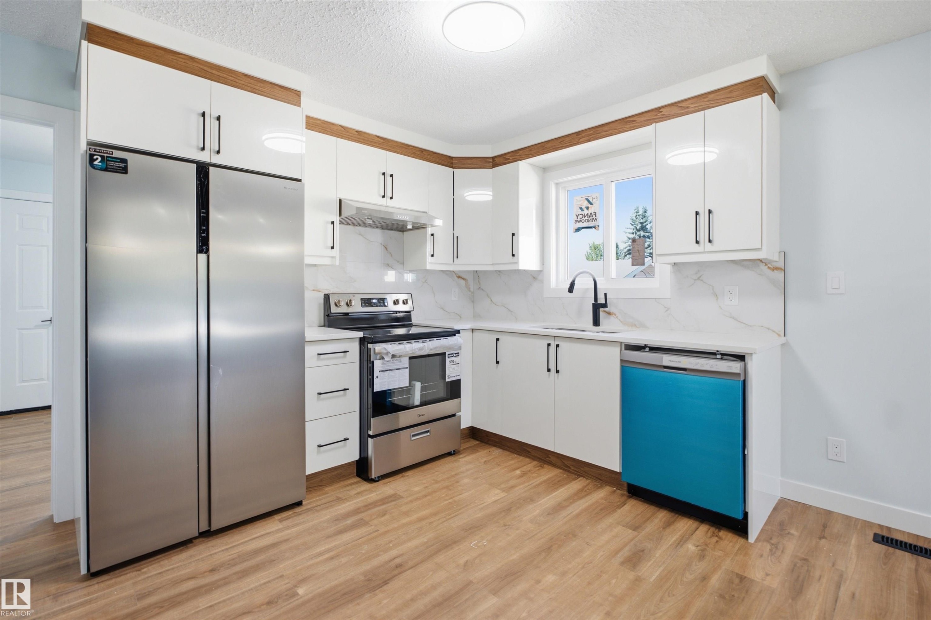 1720 49A Street Nw, Edmonton, AB
