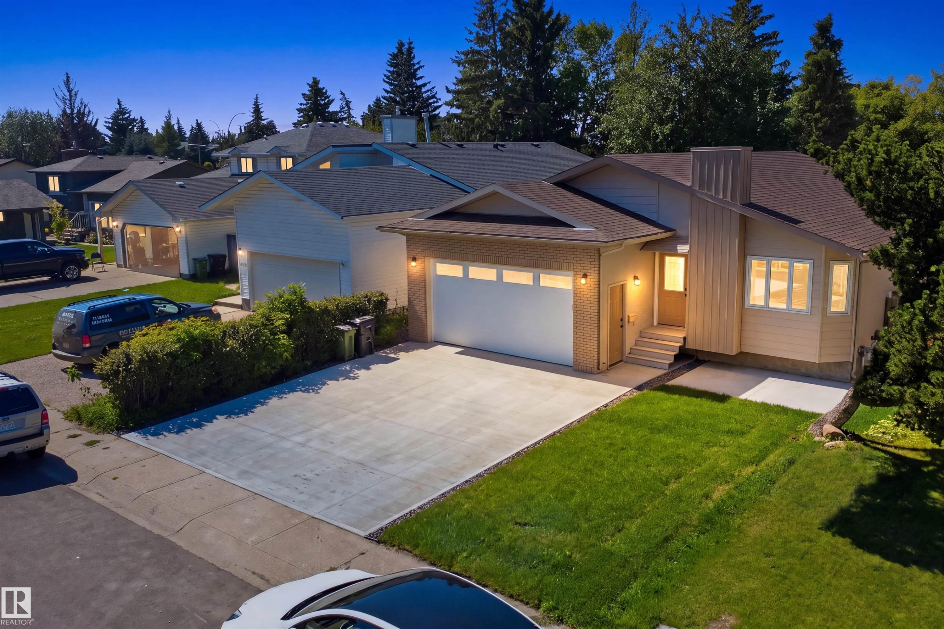 1720 49A Street Nw, Edmonton, AB