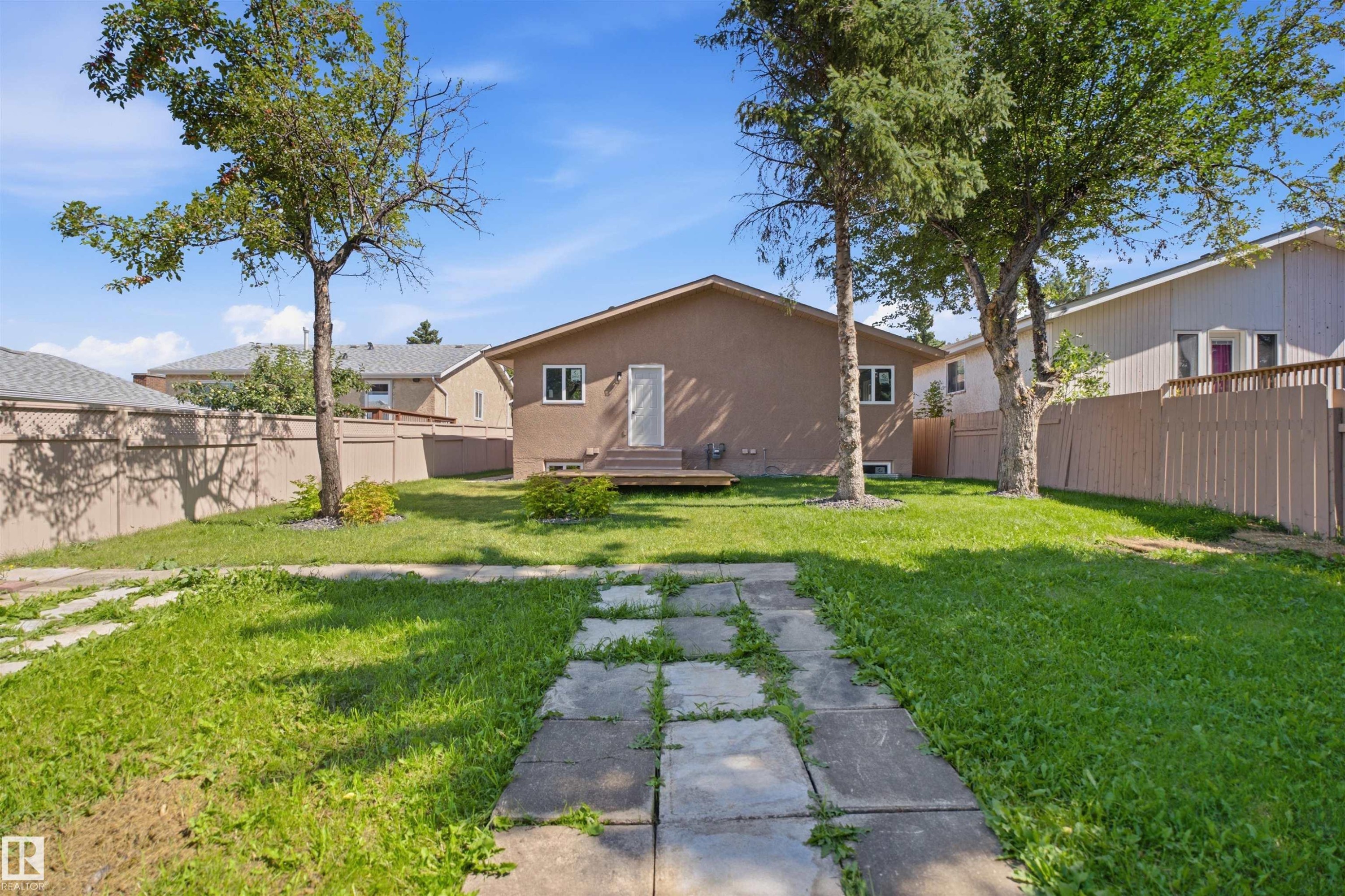 1720 49A Street Nw, Edmonton, AB