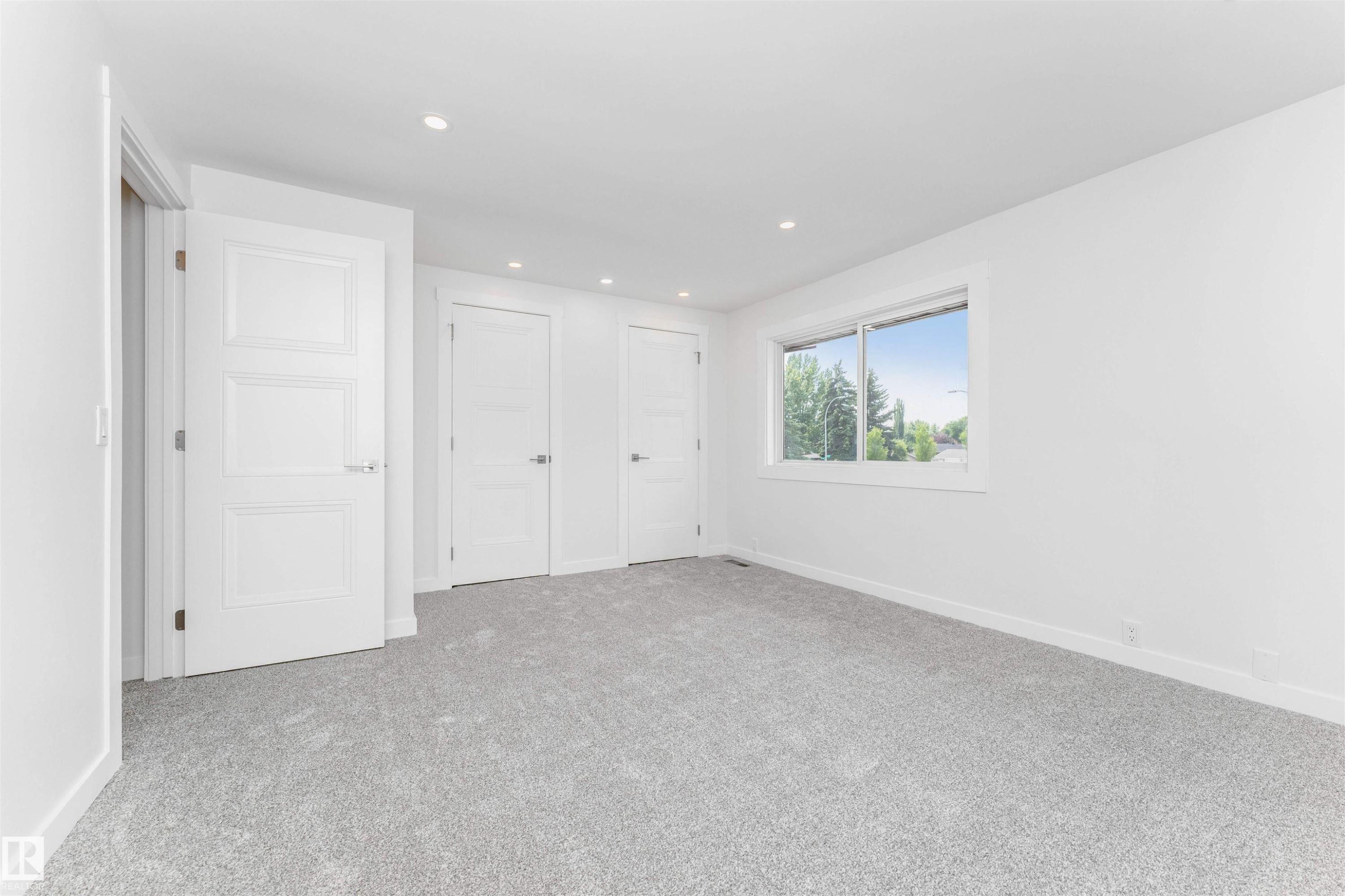 155 Woodborough Way Nw, Edmonton, AB