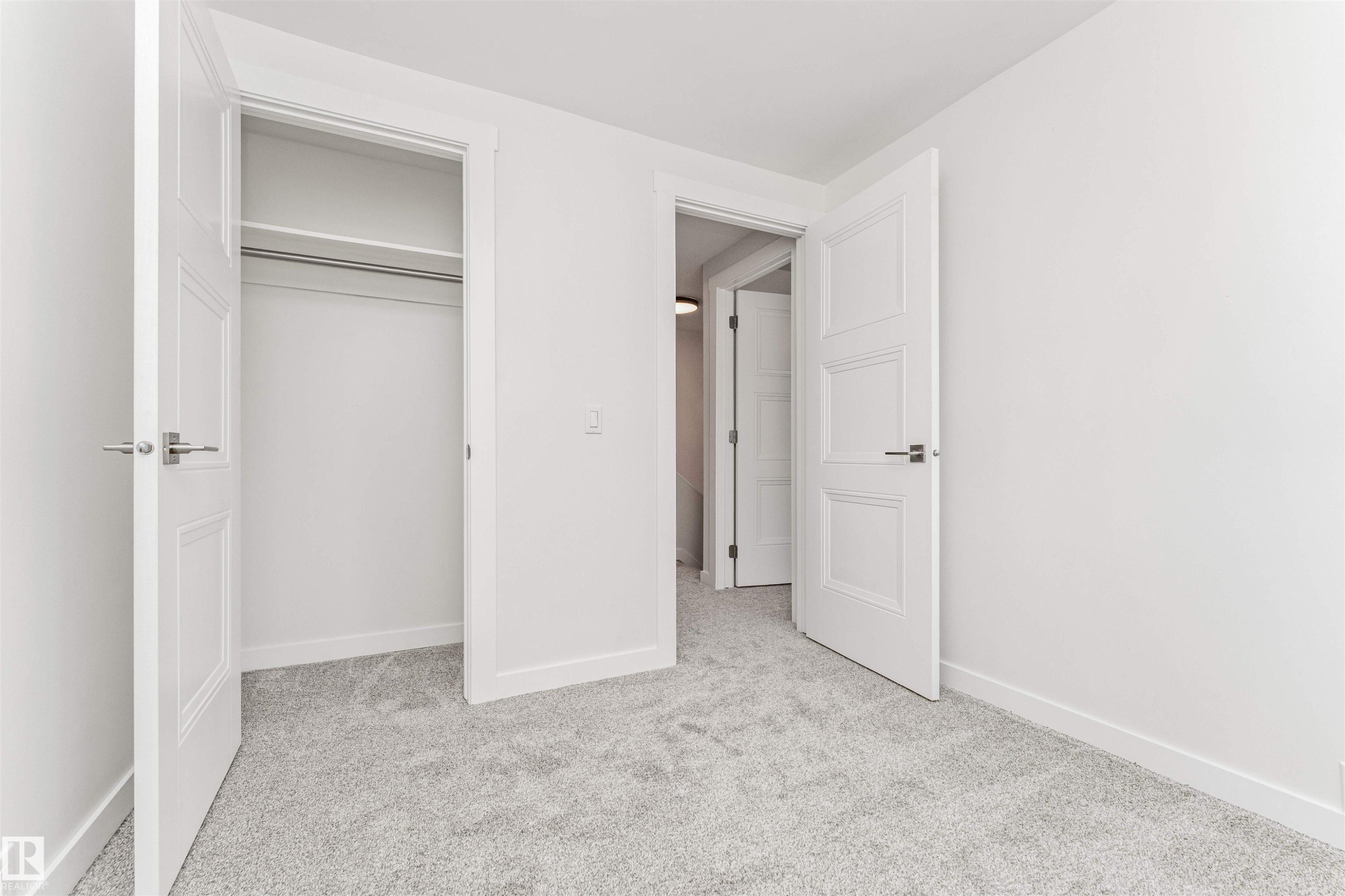 155 Woodborough Way Nw, Edmonton, AB