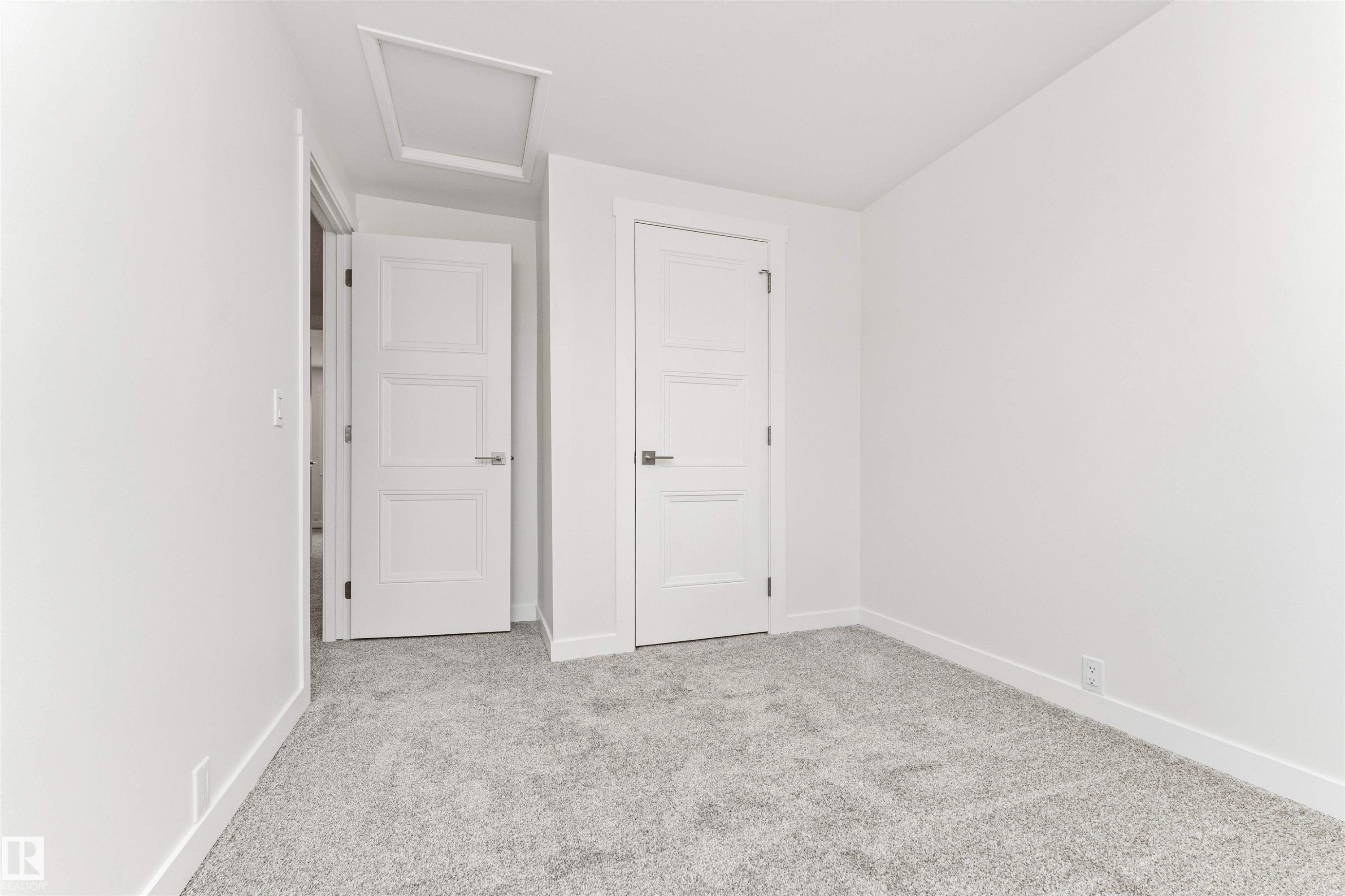 155 Woodborough Way Nw, Edmonton, AB