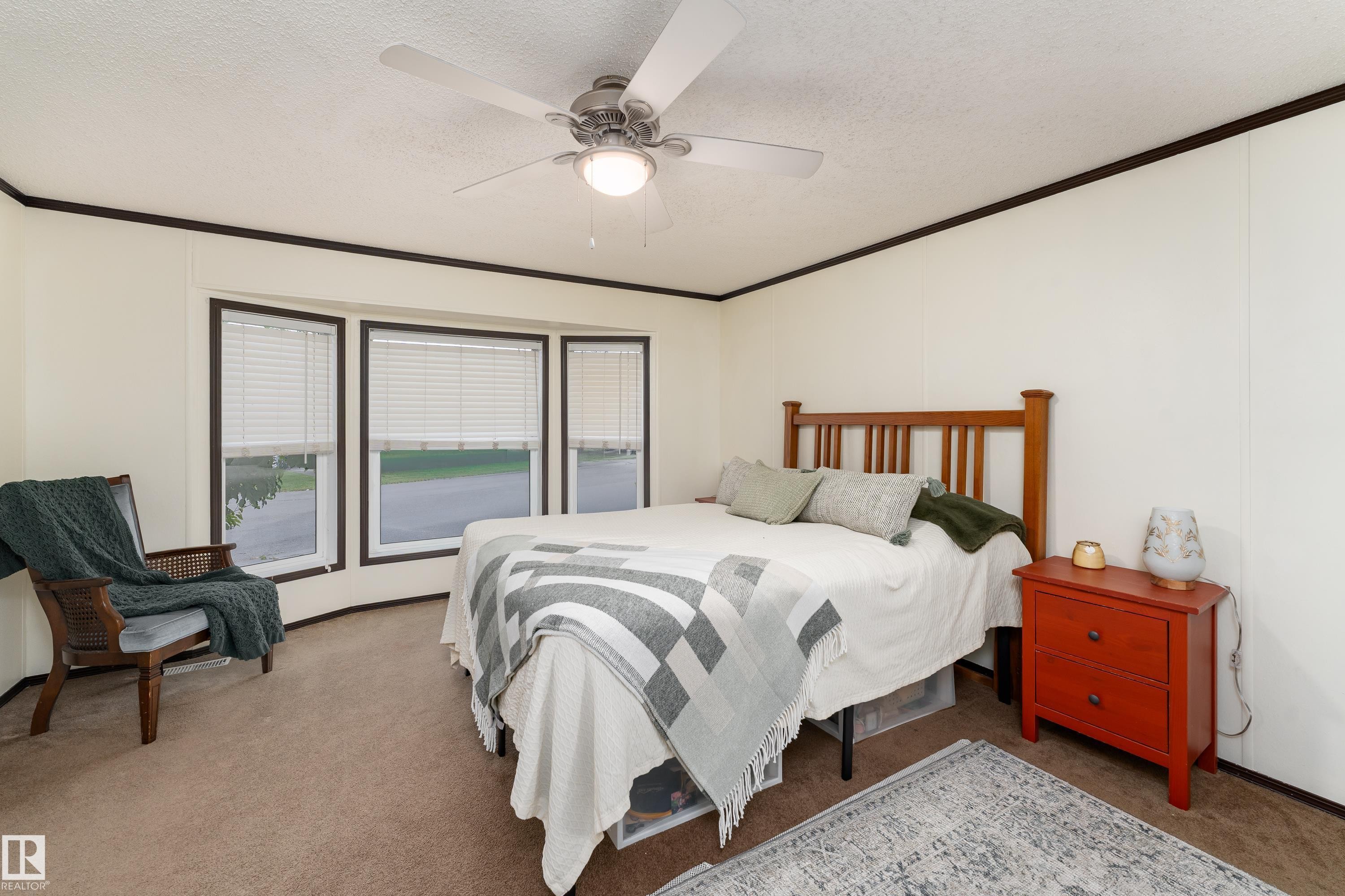 422 Oak Wood Crescent Northwest, Edmonton, AB