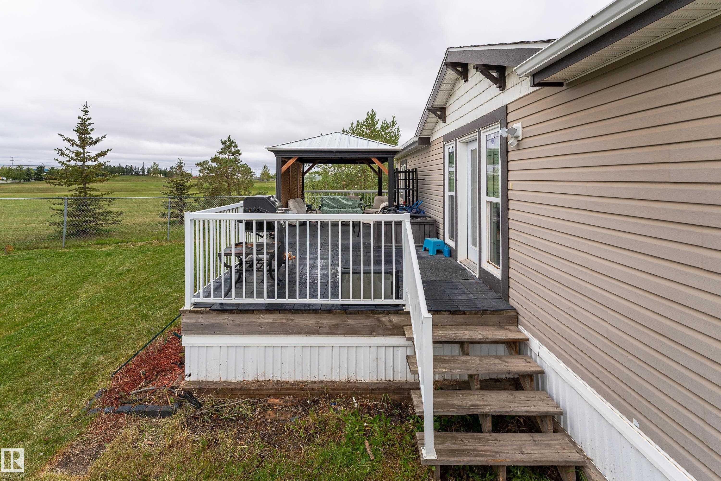 422 Oak Wood Crescent Northwest, Edmonton, AB