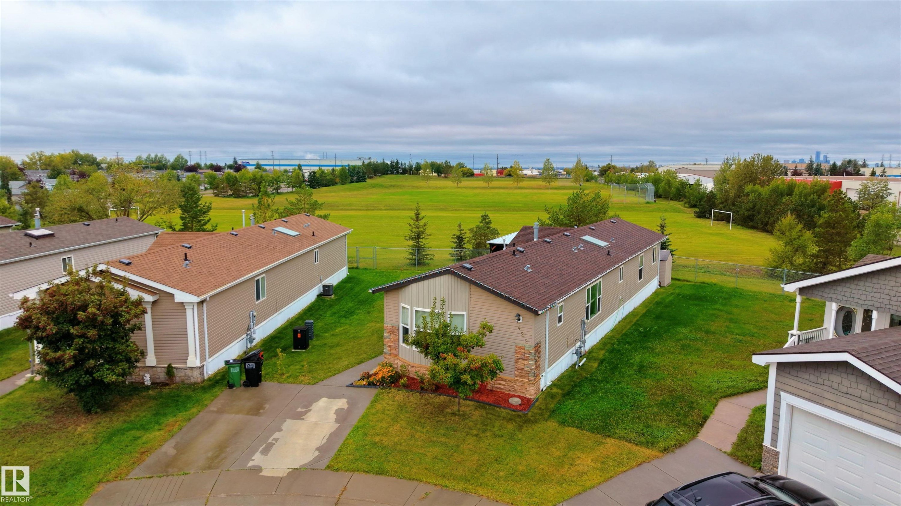 422 Oak Wood Crescent Northwest, Edmonton, AB