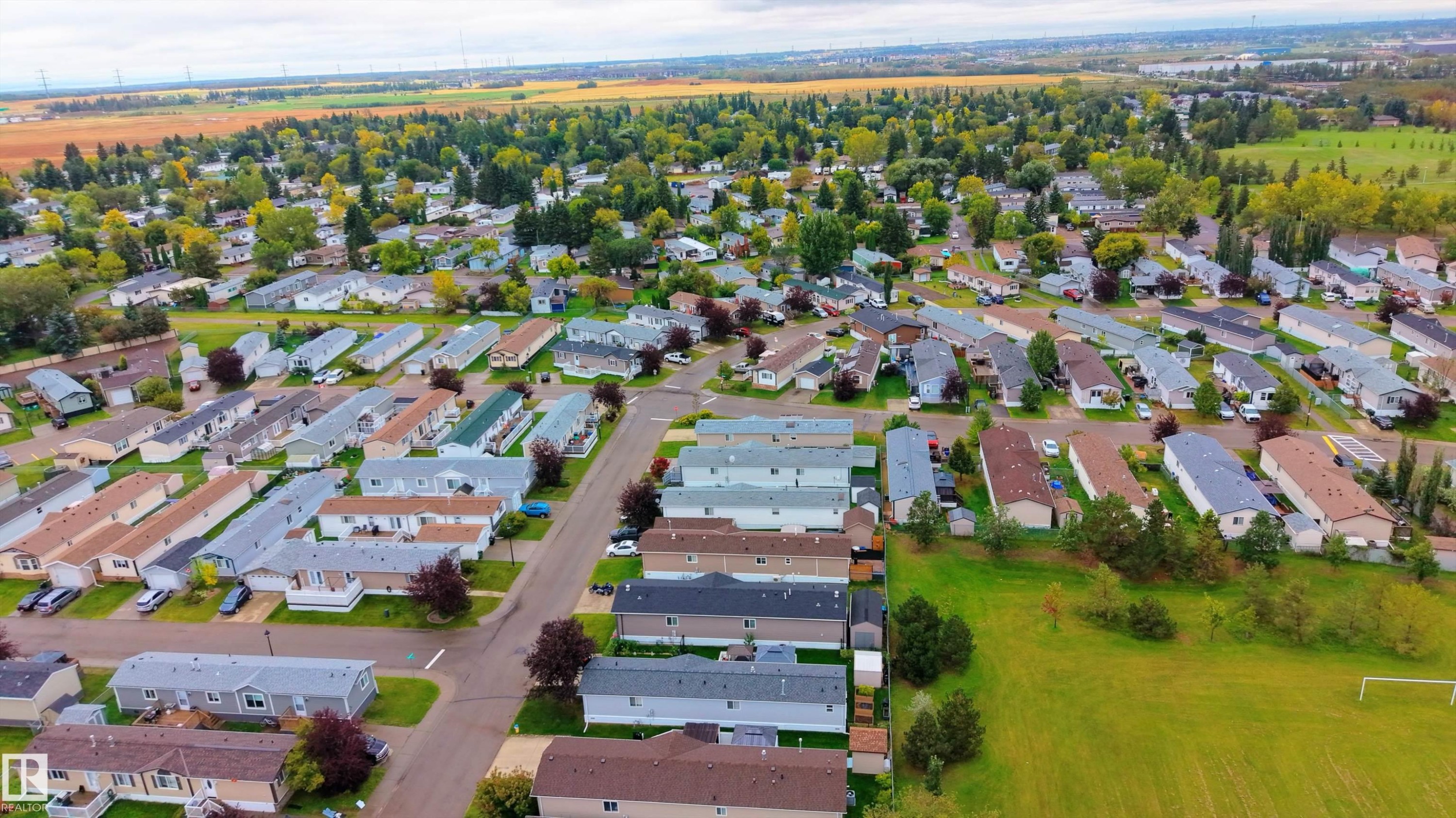 422 Oak Wood Crescent Northwest, Edmonton, AB