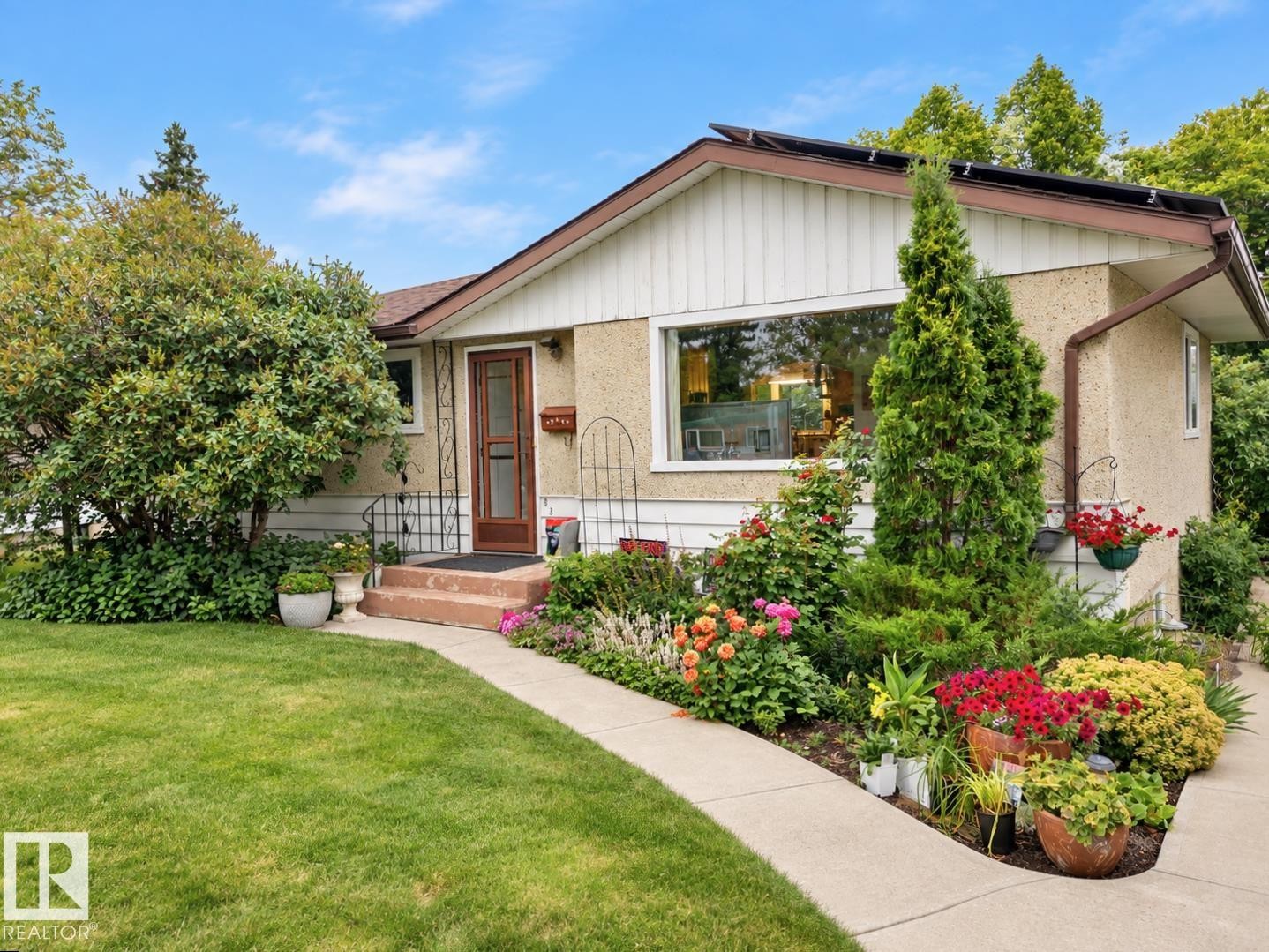 8311 160 Street Nw, Edmonton, AB