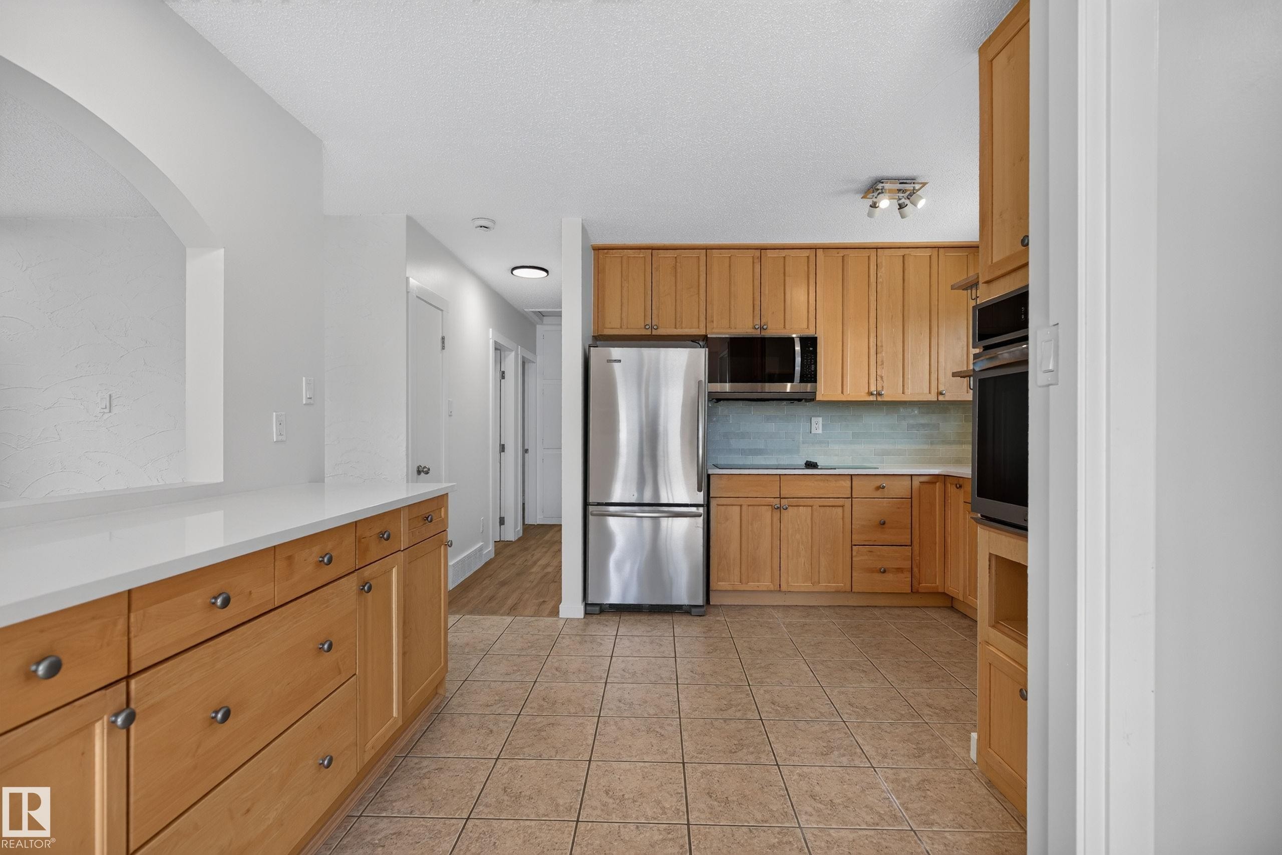 8311 160 Street Nw, Edmonton, AB