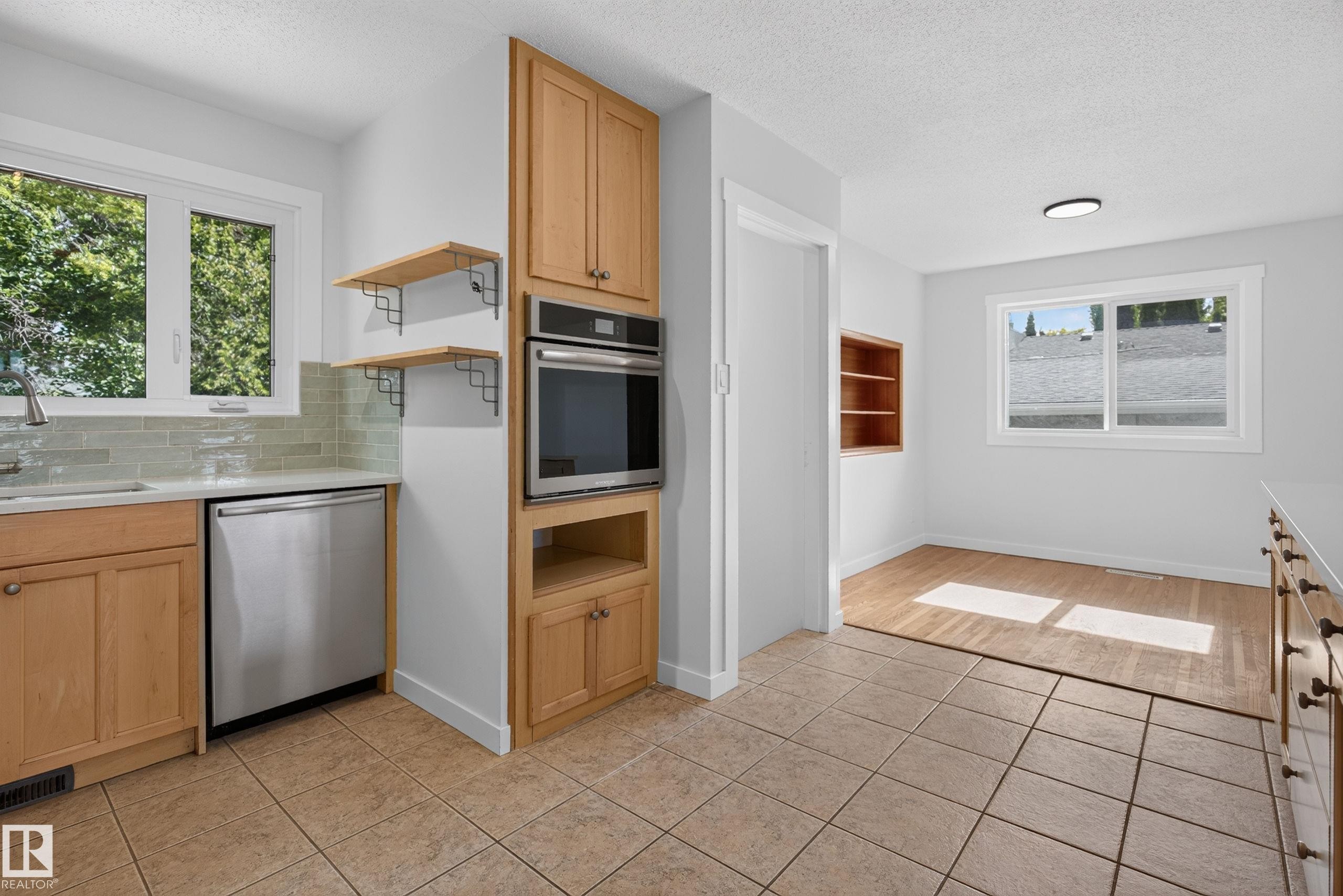 8311 160 Street Nw, Edmonton, AB