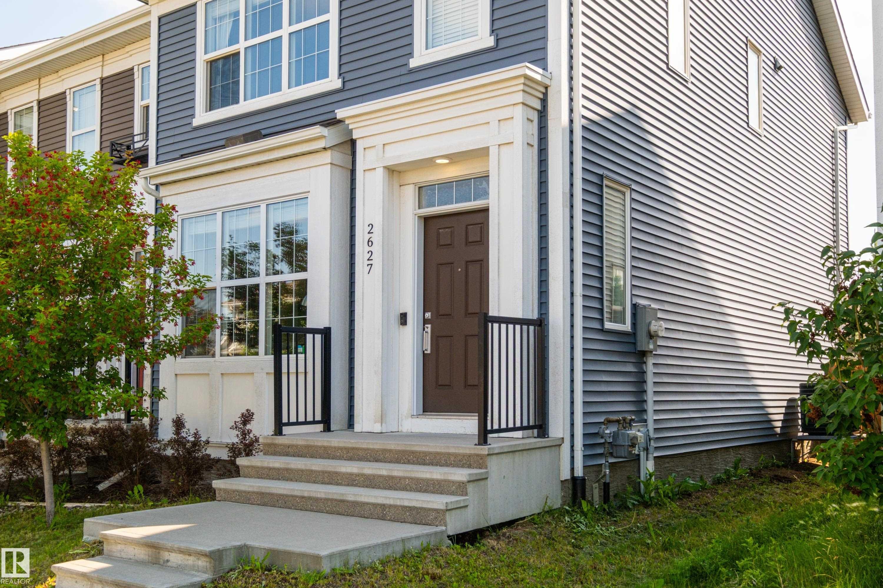 2627 Maple Way Nw, Edmonton, AB - Outdoor