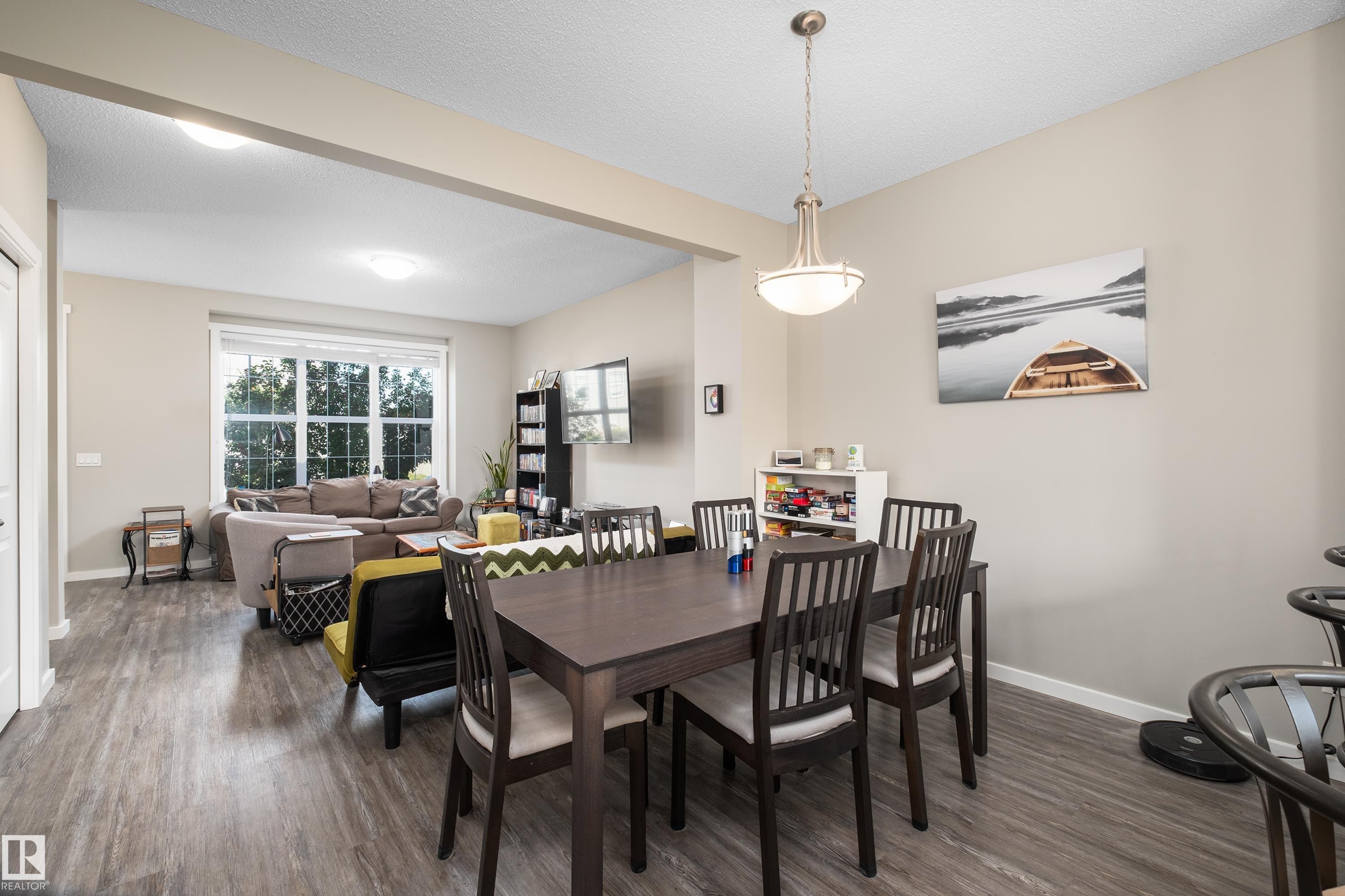 2627 Maple Way Nw, Edmonton, AB - Indoor Photo Showing Dining Room
