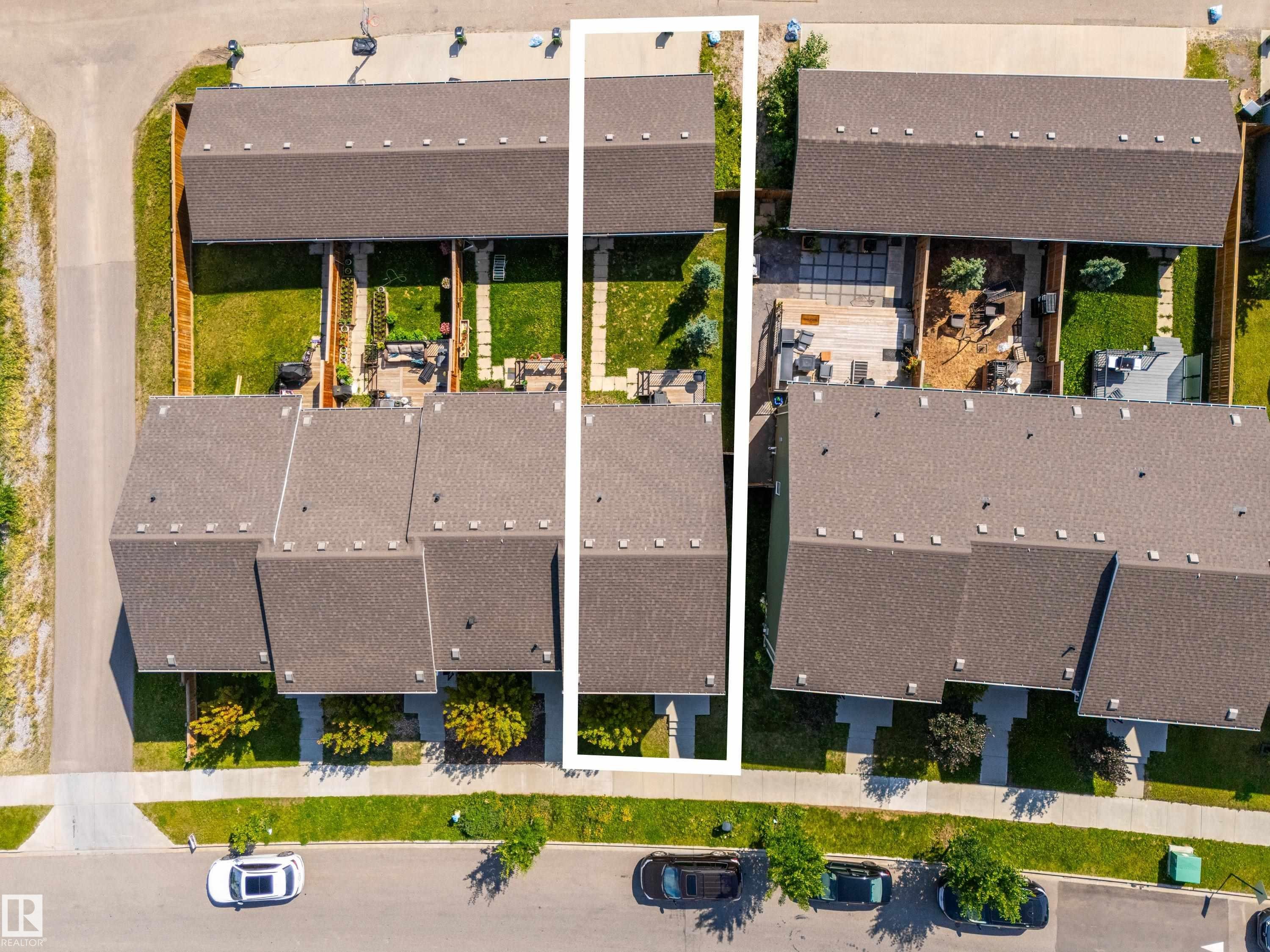 2627 Maple Way Nw, Edmonton, AB - Outdoor